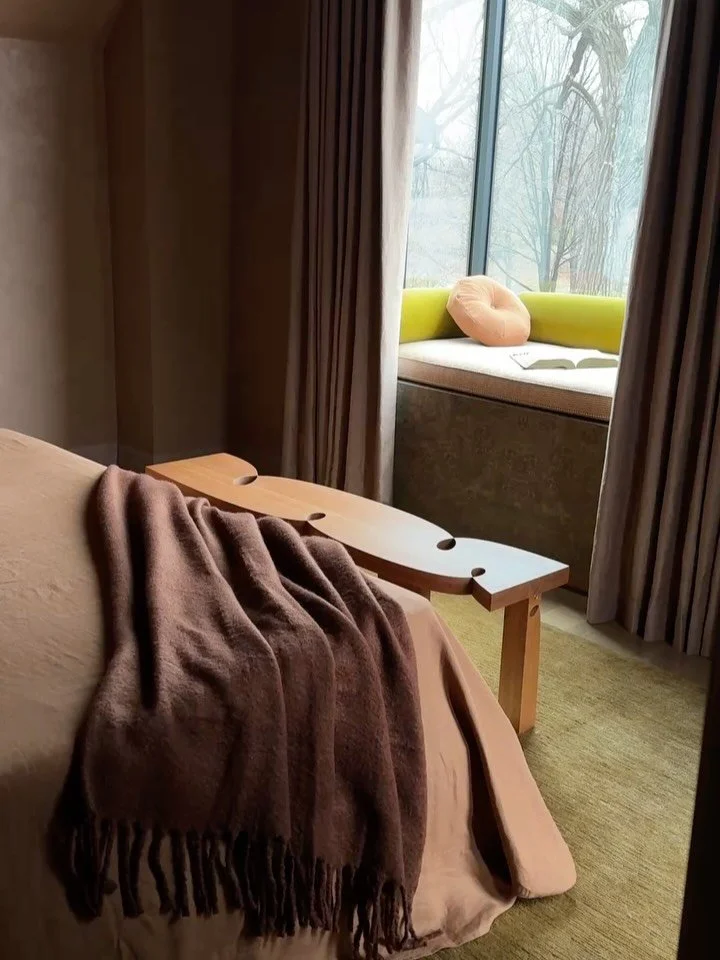 A little more of our weeks including a Colorado Thanksgiving, pretty installs, @shopbrunel goodness, a a super cool product collaboration meeting (🤐) and furniture presentations for fun coming in 2026!