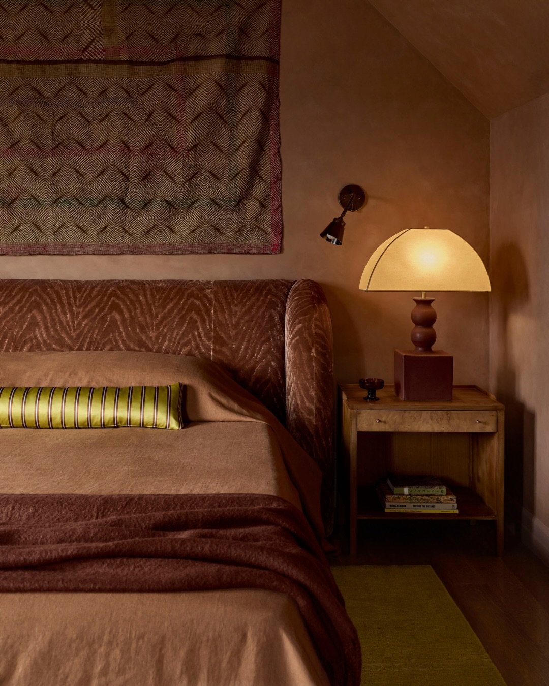 We love the personality that lighting can bring to a room. From sculptural pendants and vintage sconces to table lamps and smaller fixtures, it&rsquo;s one of those elements we have so much fun selecting for each project.

We love mixing different st