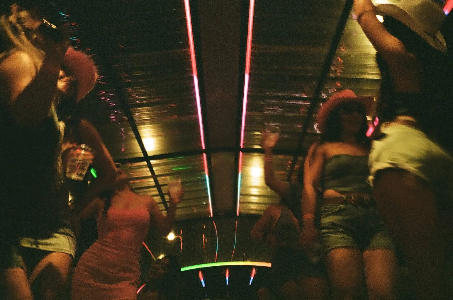 000693510008.jpg