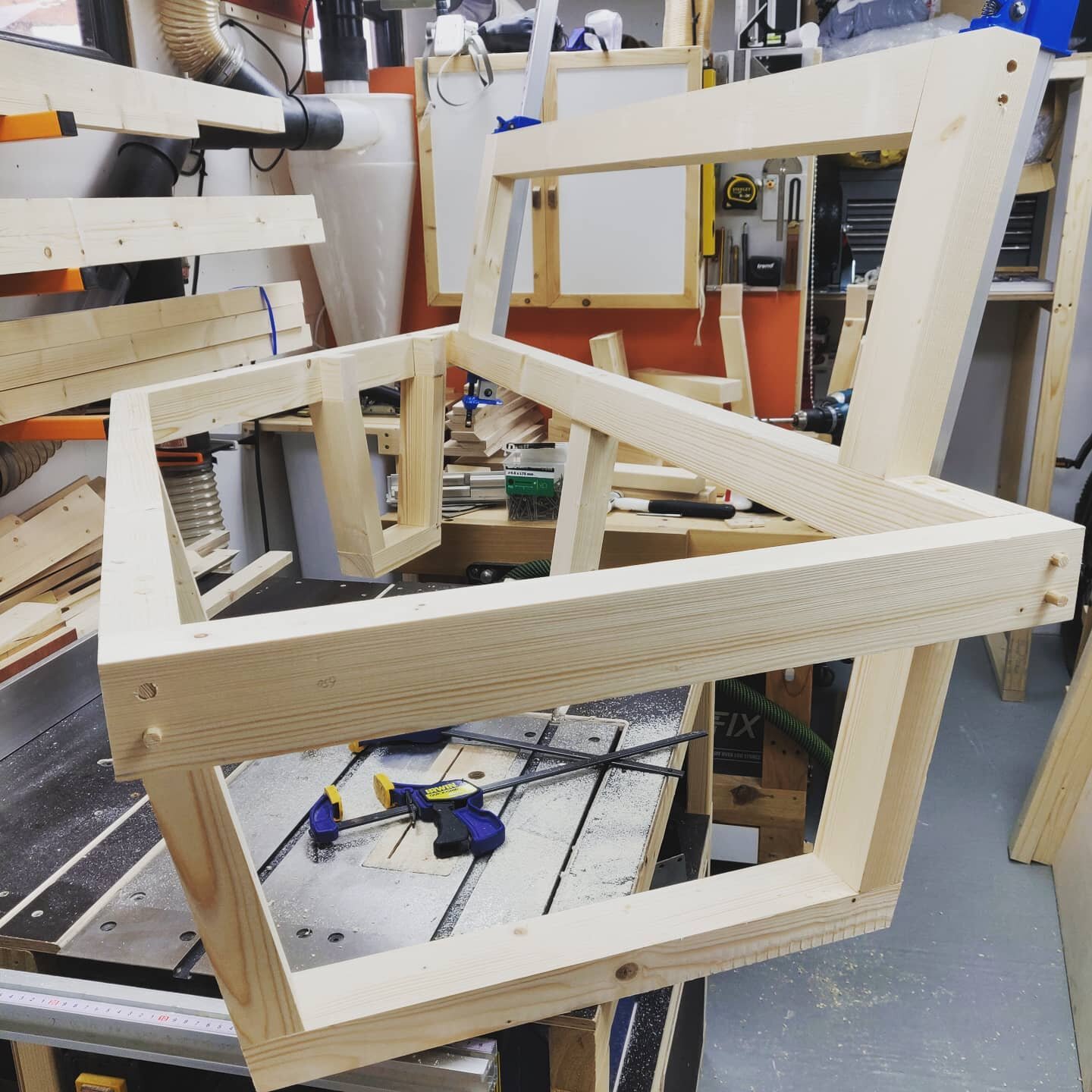 Bespoke garden seats for a client. This project is just at the limit of what our little wood shop can do! But we find a way 💪

#gardendesign #wood #woodworking #bespoke #madewithlove #madeinengland #timberfurniture #woodfurniture #garden #woodshop #