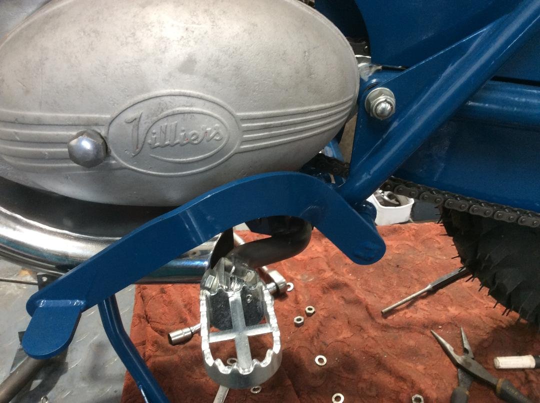 GREEVES SAS,SCS & MCS MK1 FOOTREST ASSEMBLY MODIFLIED WITH FOLDING FOOTREST ADDED OUR PART NUMBER M14-M MOD 1.jpg