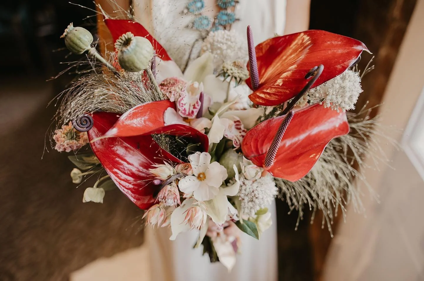 Unapologetically impartial to this bride and groom! Stepped out of my element to create something funky and fitting for a jewelry designer/ artist bride.
.
.
.
.
.
#utahflorist #travelweddings #utahweddings #slcflorist #utahbrides #slcweddings