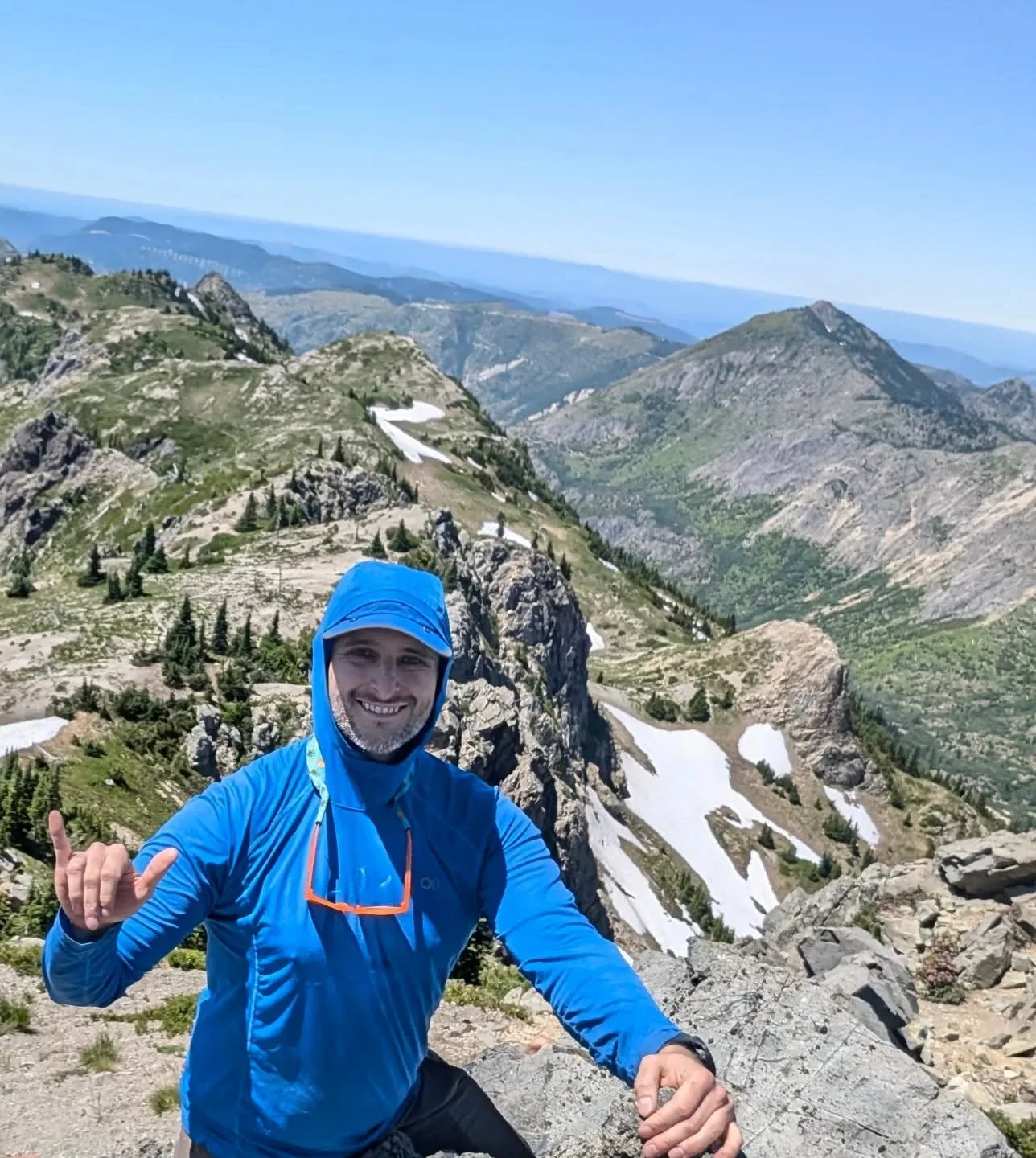 Today marks 5 years clean and sober from weed and alcohol. 

🚫🍺🍁🚫 1,827 days.

This was the single best decision I ever made. 🙏

Since then, I learned that addiction is just a symptom. At the surface level, addiction can present itself different