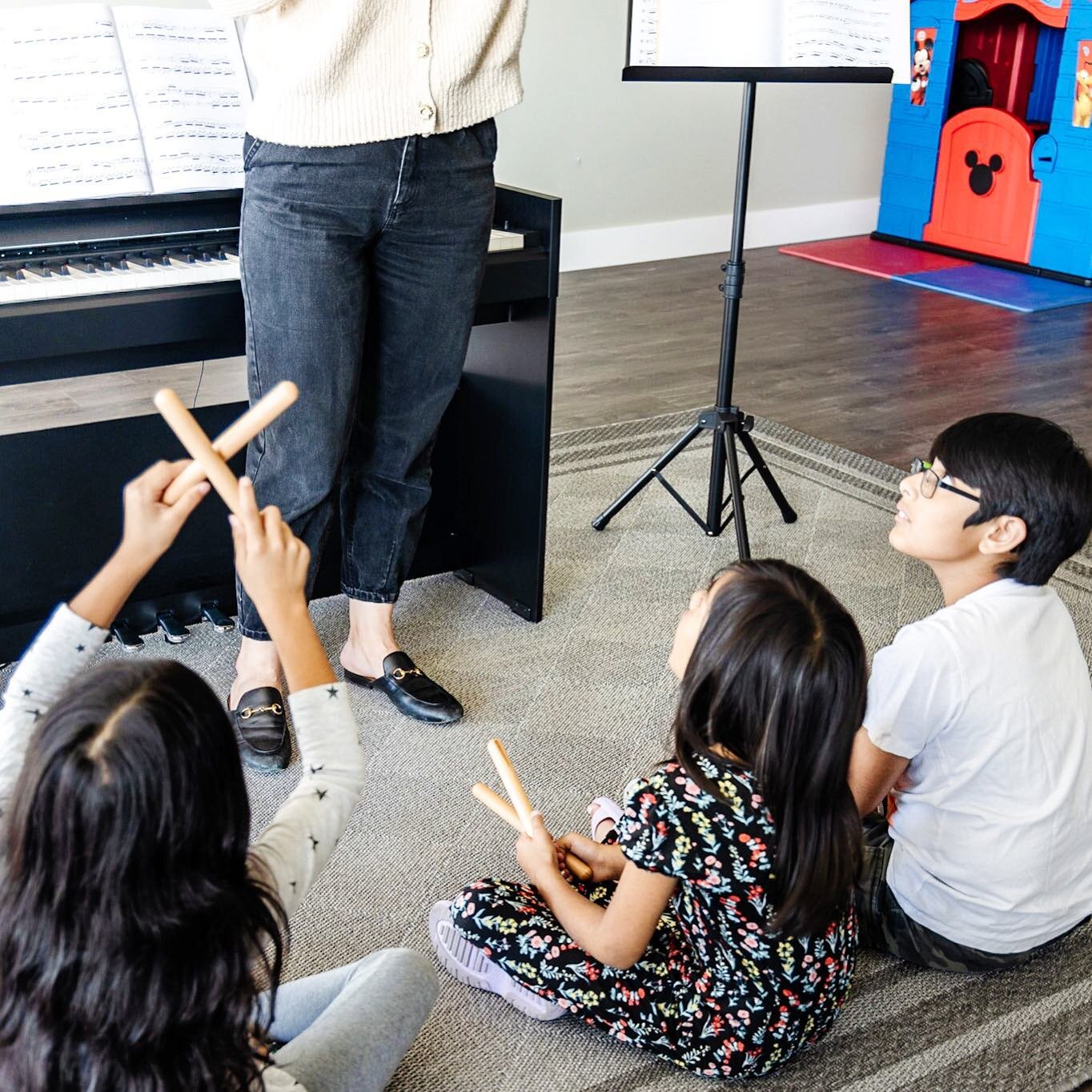 Our summer classes are starting&hellip; if you haven&rsquo;t checked them out online - please do as we have a few spots still available!!

Music Summer Sampler for ages 3 - 8 years old is a fun hands-on class, an interactive way to introduce kids to 