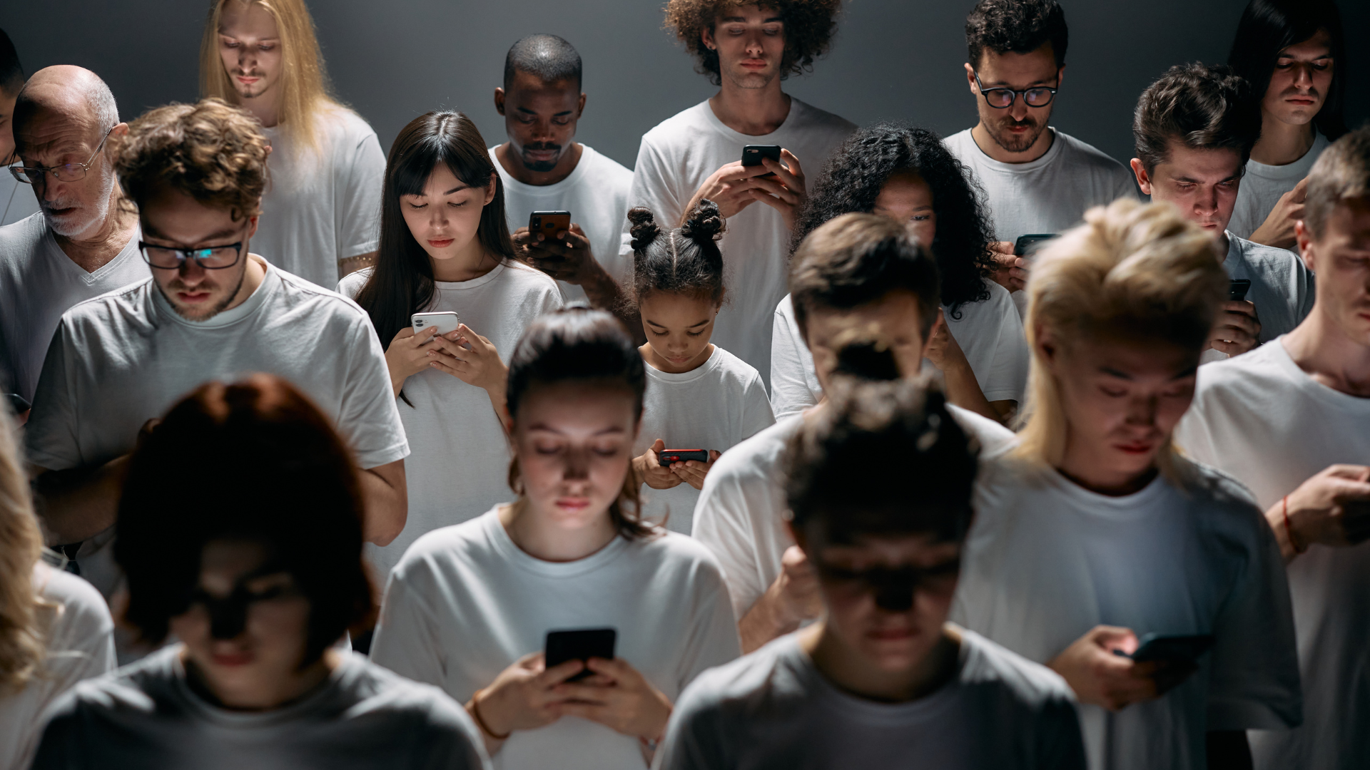 Finding Stillness on Campus: How College Students Navigate Social Anxiety andEmotional Comfort