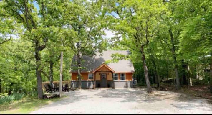 Lake & Leisure Cabin (7 guest)