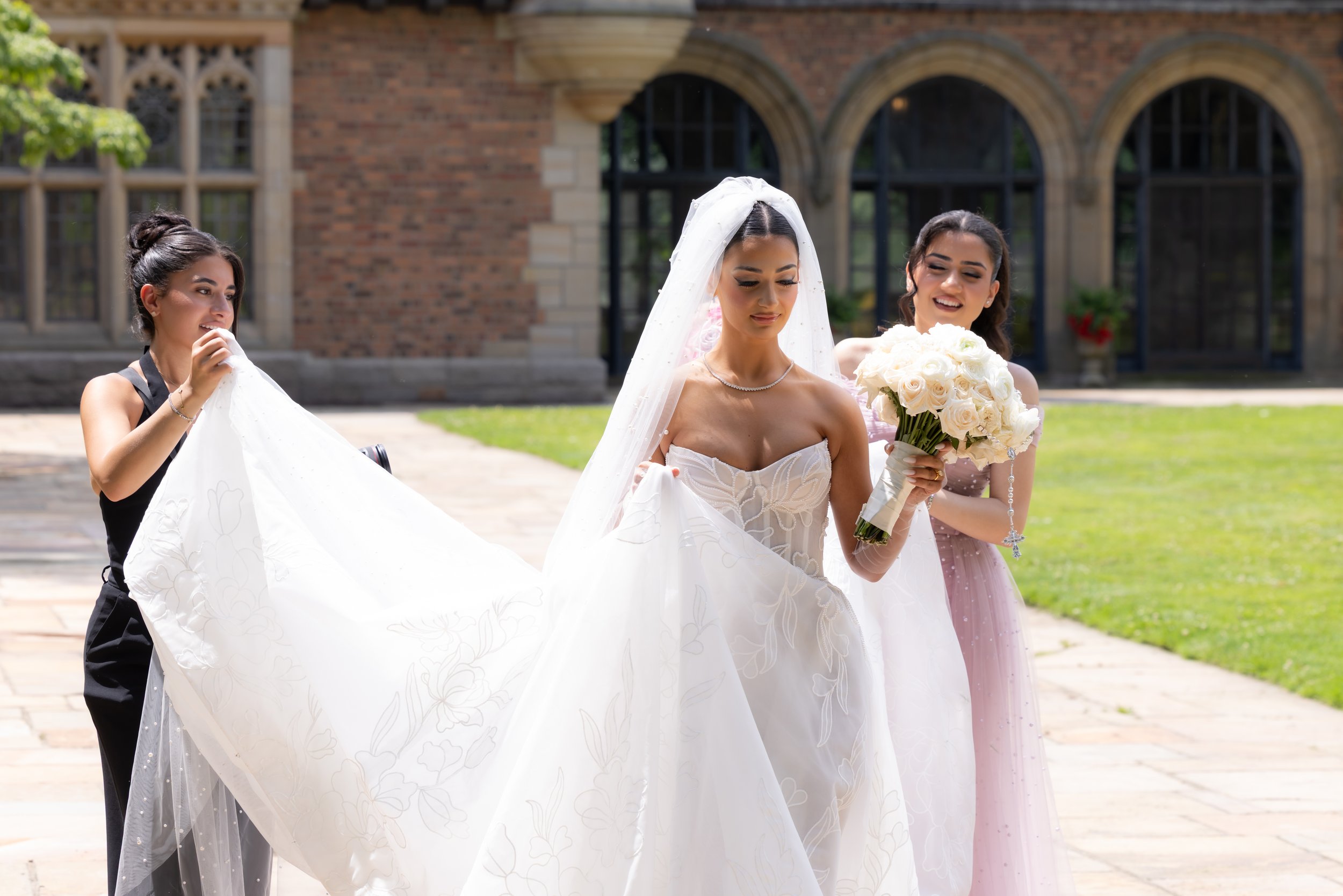 Essa & Sara wedding photographed by Zak Studio