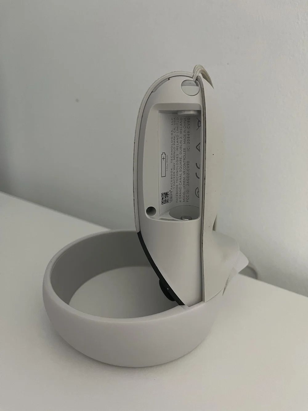 Easily Change and Replace Your Oculus Quest 2 Controller Batteries