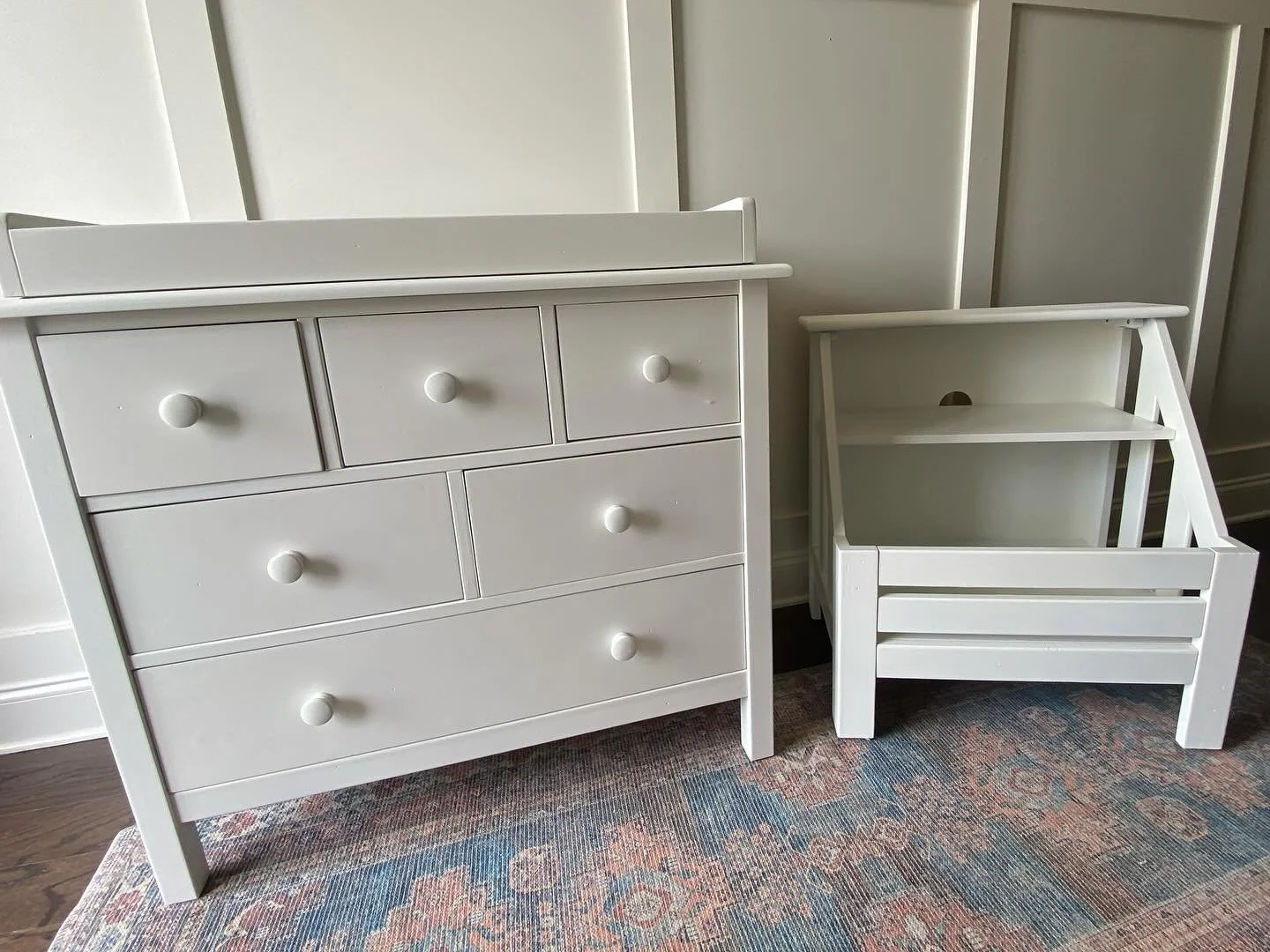 /// S O L D ///

/// Pottery Barn Kendall Dresser with Changing Table Topper and Night Stand ///

/// Dresser ///
Refinished in white Alabaster paint 
Removable Changing Table Top
6 Drawers 
D 18.5&rdquo; x W 38&rdquo;x H 36&rdquo;

/// Night Stand /