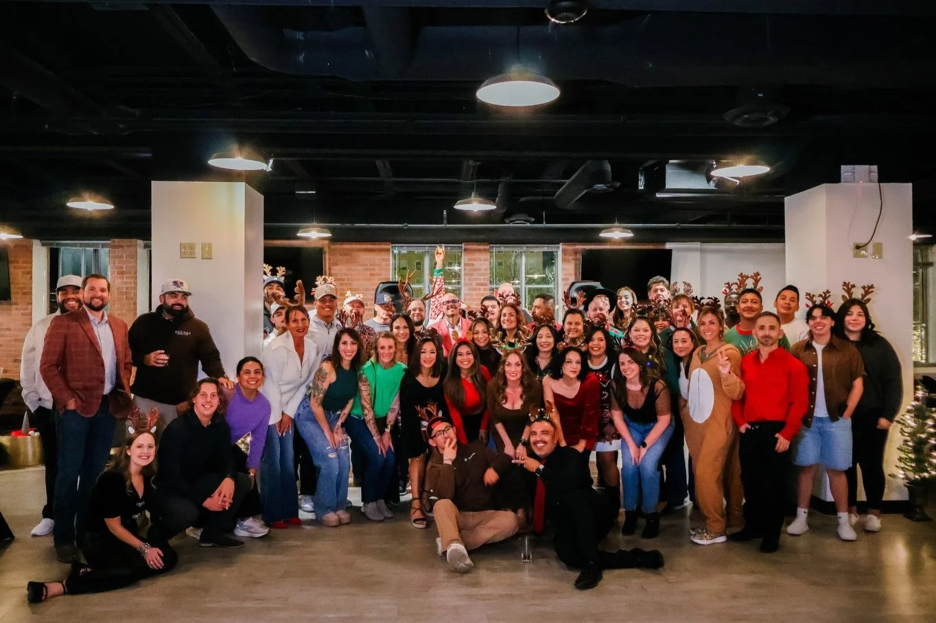 Run run reindeer! 

We loved seeing @the432runcrew up in the space for their crew Christmas party. Rob and LaNita did a fabulous job! 

#community #christmas #space #party #run