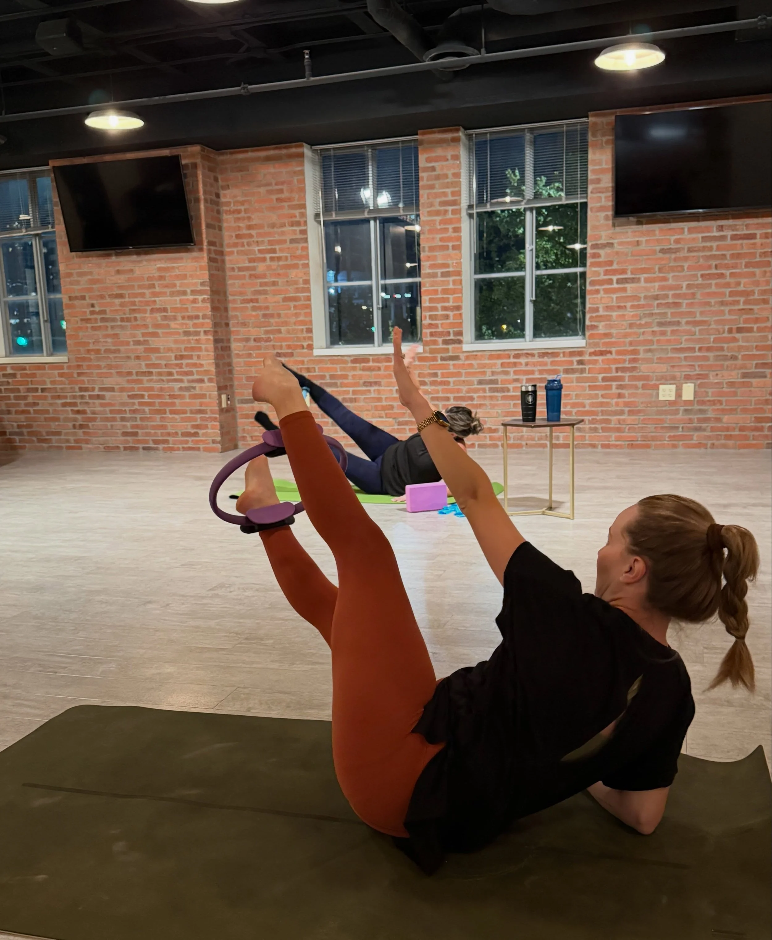 A strong core means you can do more! 😎

We have never seen workouts in our coworking space before, so we were thrilled when @432pilates wanted to come show us a thing or two! Catch Brookelyn on the 2nd Thursday of the month at SSC! Workouts start at