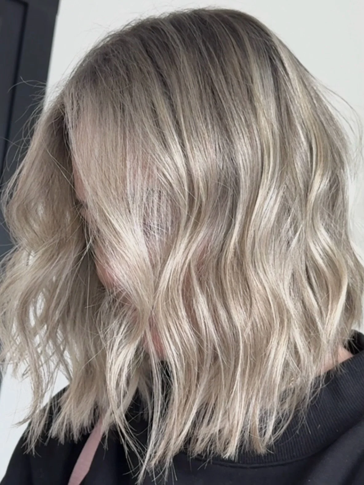 Ashy blonde, a shadow root, and a big chop! 😍