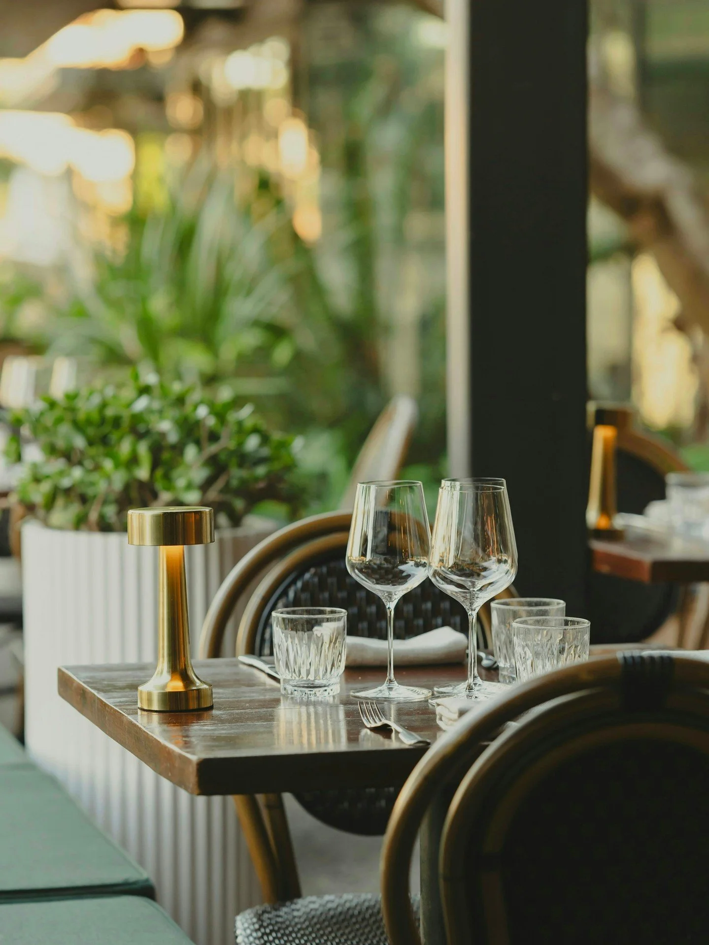 Tis the season for al fresco dining ☀️