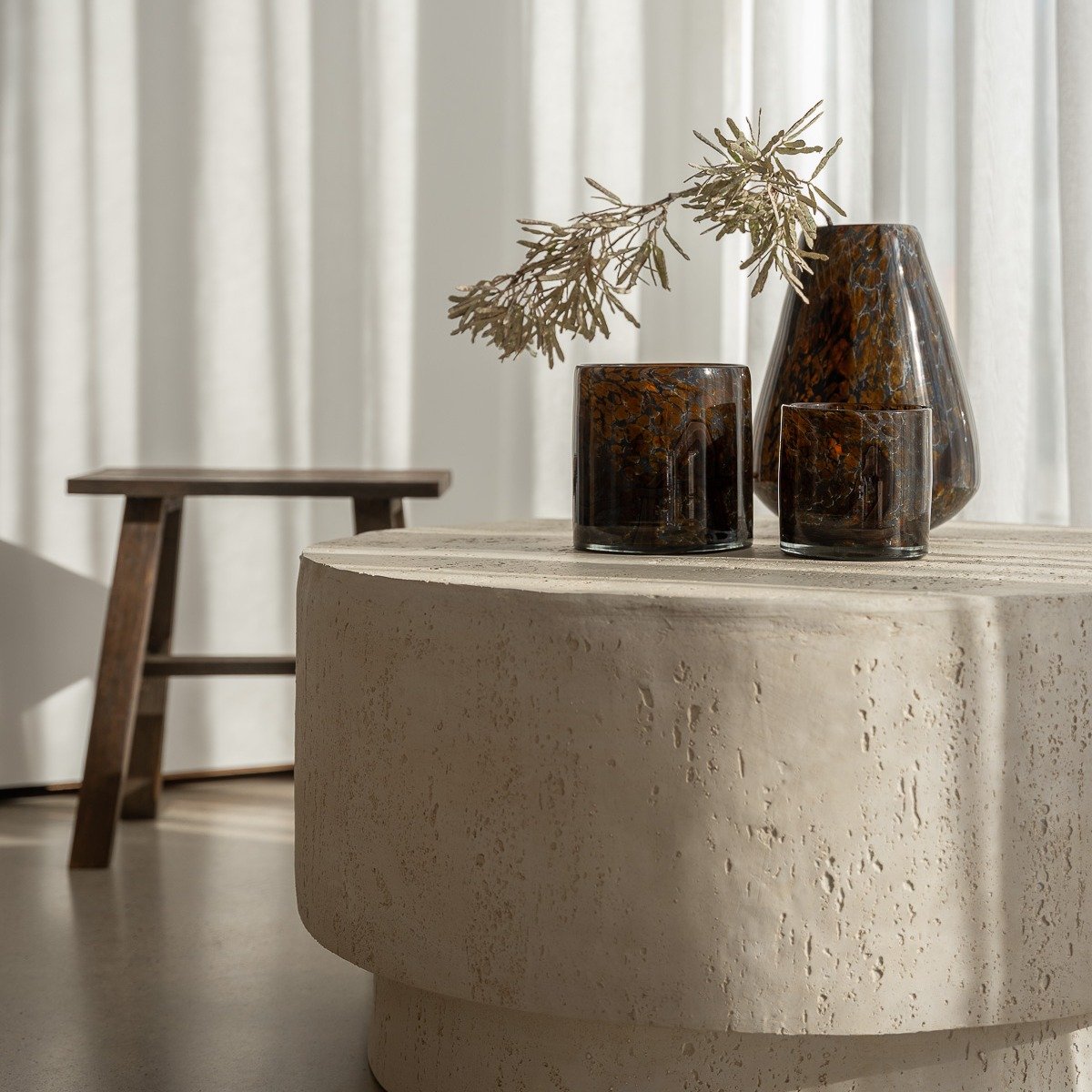 Earthy tones, timeless style
A balance of texture, tone, and simplicity

#decor #homedecor #glamhomes #homedecorideas #giftingidea #luxuryrealestate #glamhome #homedesign #home #homeinspo Bella &amp; Blanc  @montageagencies @pure_homewares  @swinggif