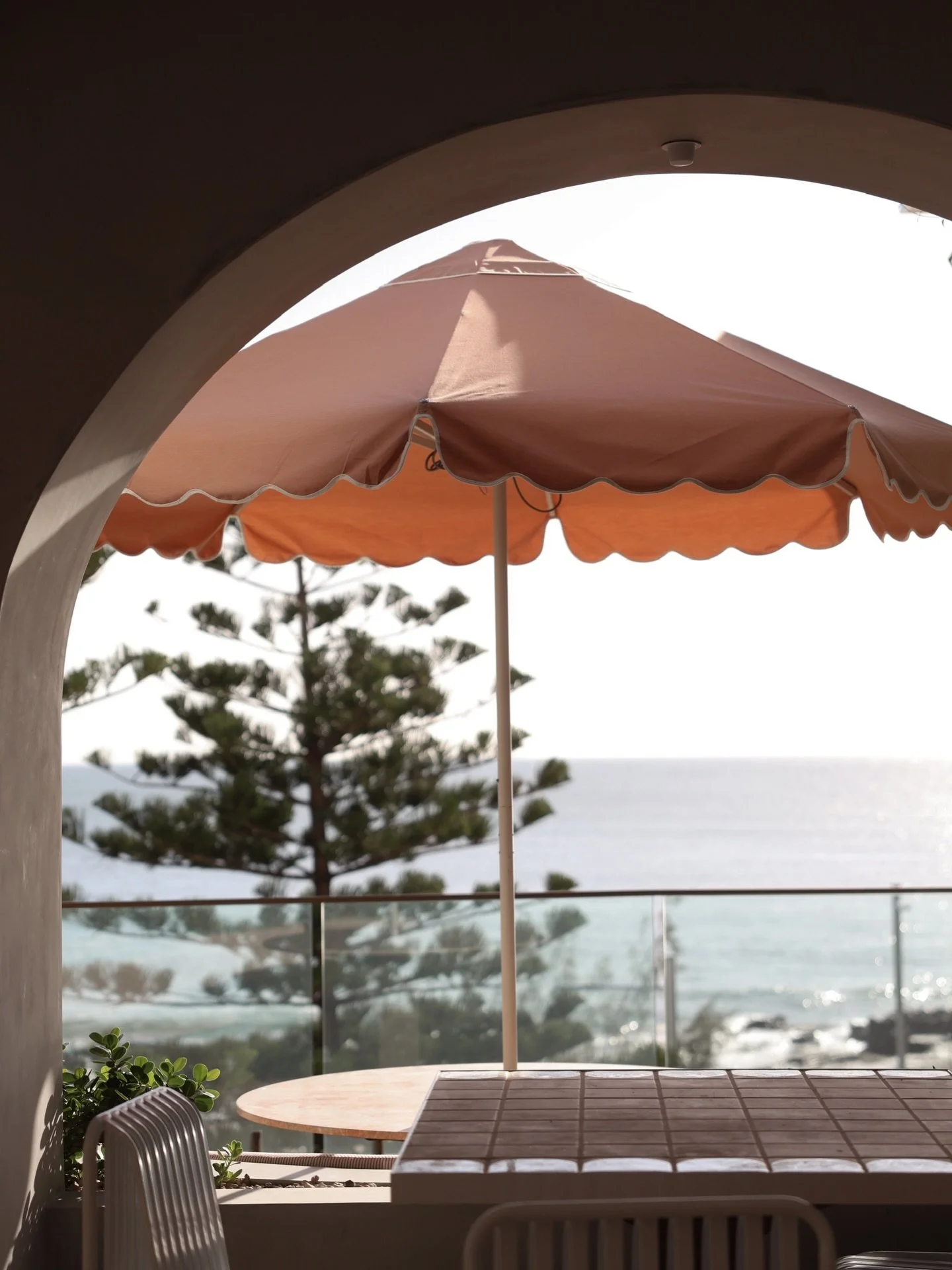 Salt &amp; Sea, Good Friday.

We&rsquo;re kicking off Easter with fresh seafood, oysters and Champagne flowing all day on the rooftop.

Doors open from 12pm for our first weekend.
Walk-ins only upstairs.

Please note: alcohol is only served with a me