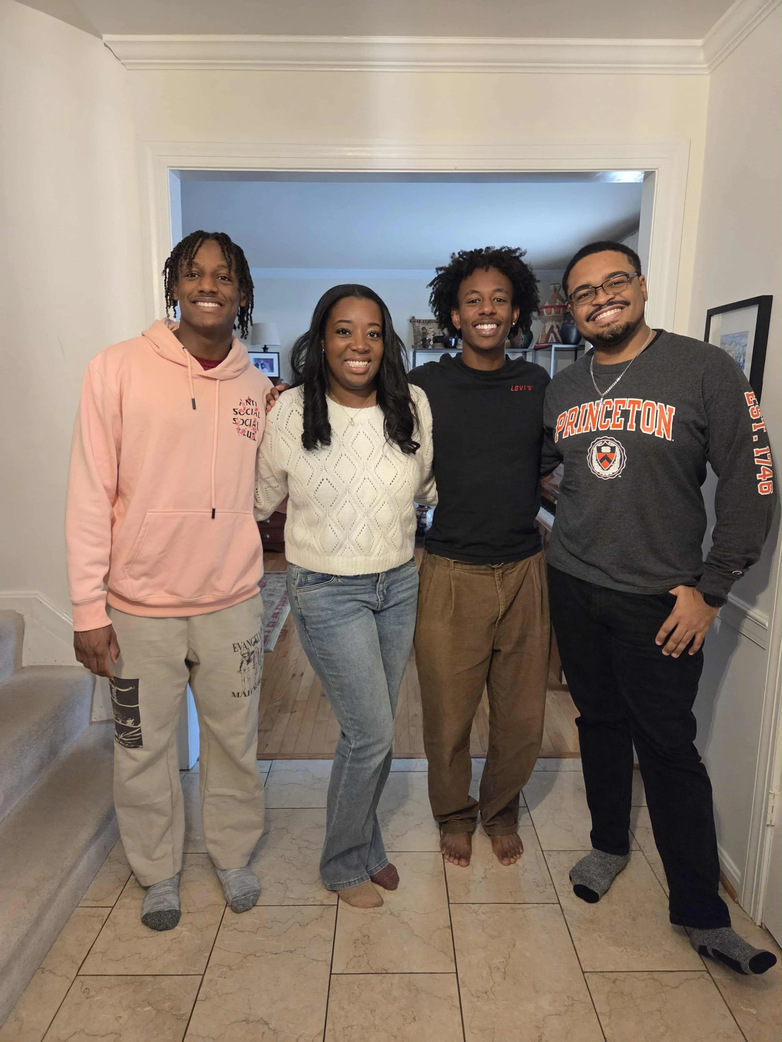 att.7bDyLc7Plc5Ev18eDz_PUwfYRAo-WjC_Zwr5Atdfpow 2.jpg