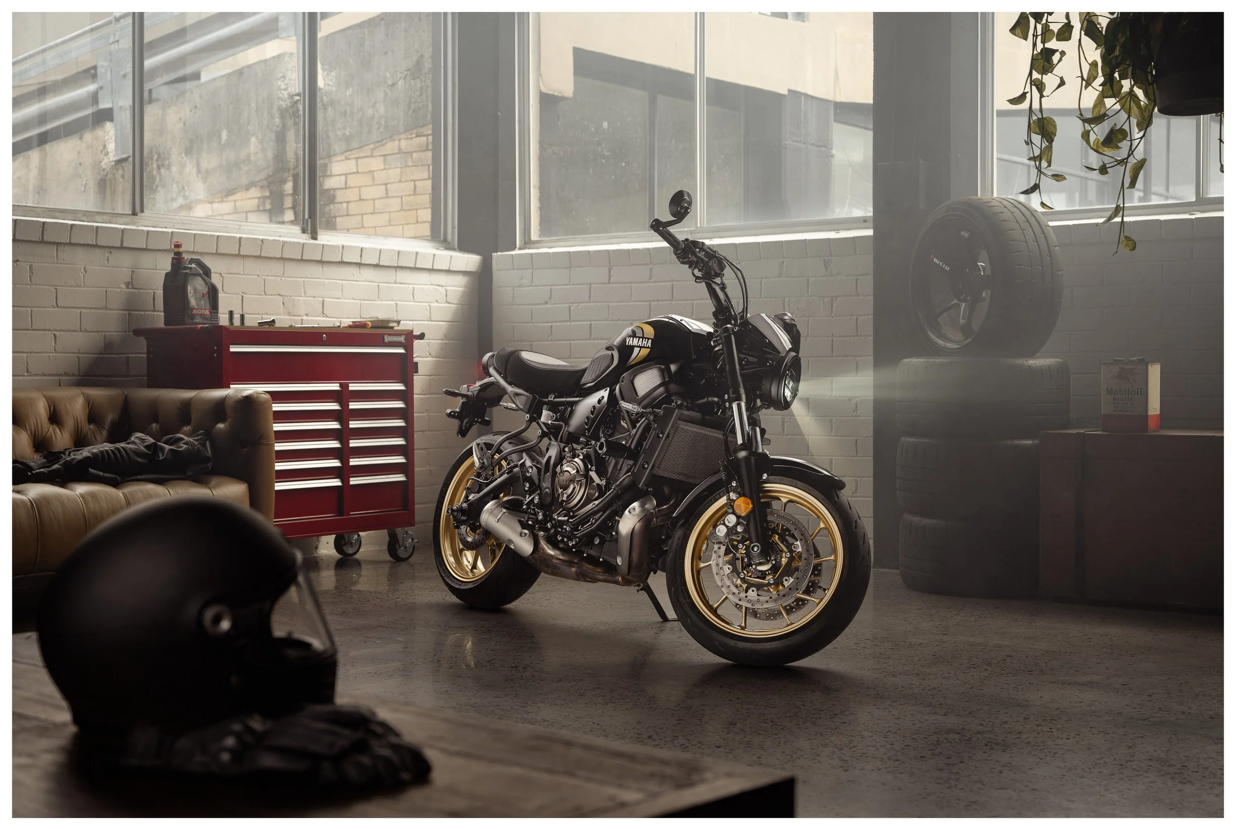 230418_XSR700 - Flattened+Joe+Kennedy+Sydney+Photographer.jpg