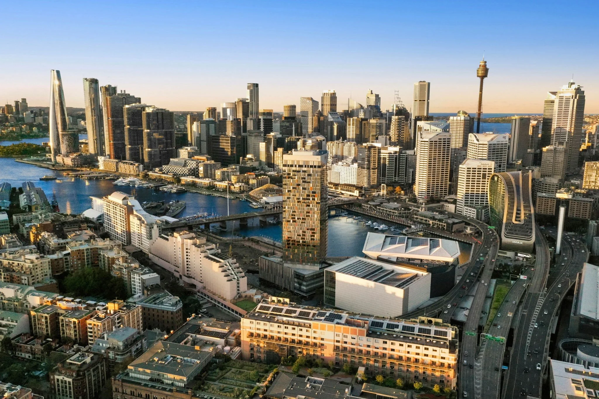 Penthouse 13-243 Pyrmont St, Pyrmont, NSW 2009-2.jpg