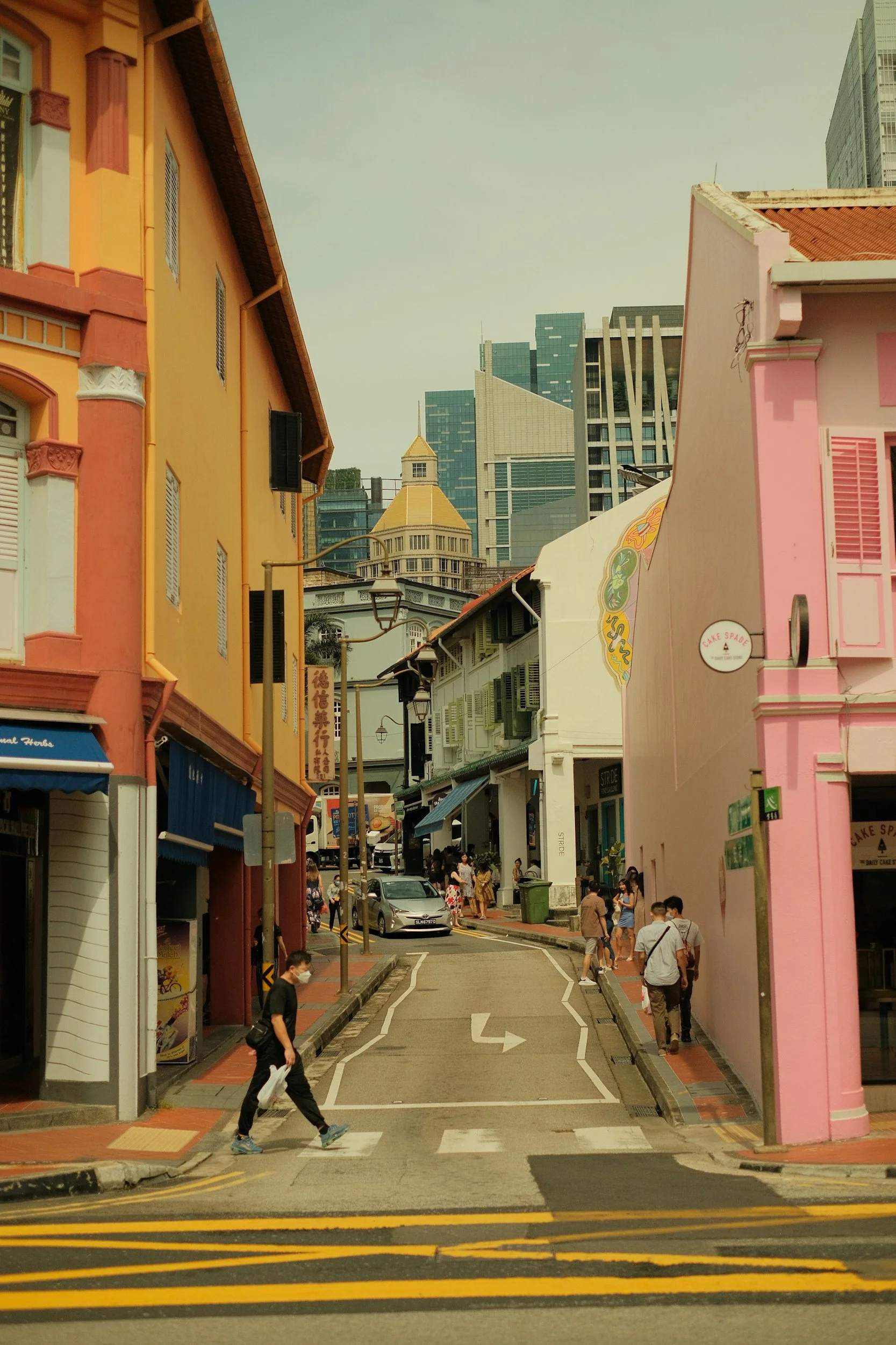 One Perfect Evening in Telok Ayer: Walk, See, Eat at North Miznon
