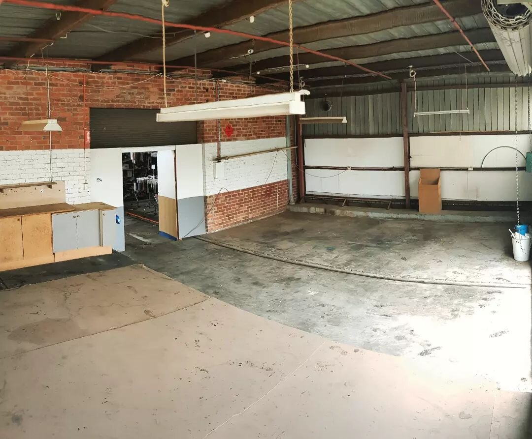 And Just like that, Mandrake Workshop is no longer in the place we called home in Oakleigh.
The space and has been released, making space for a new season. New work , new practice , it's been some time coming.
It feels really good in my bones.

I've 