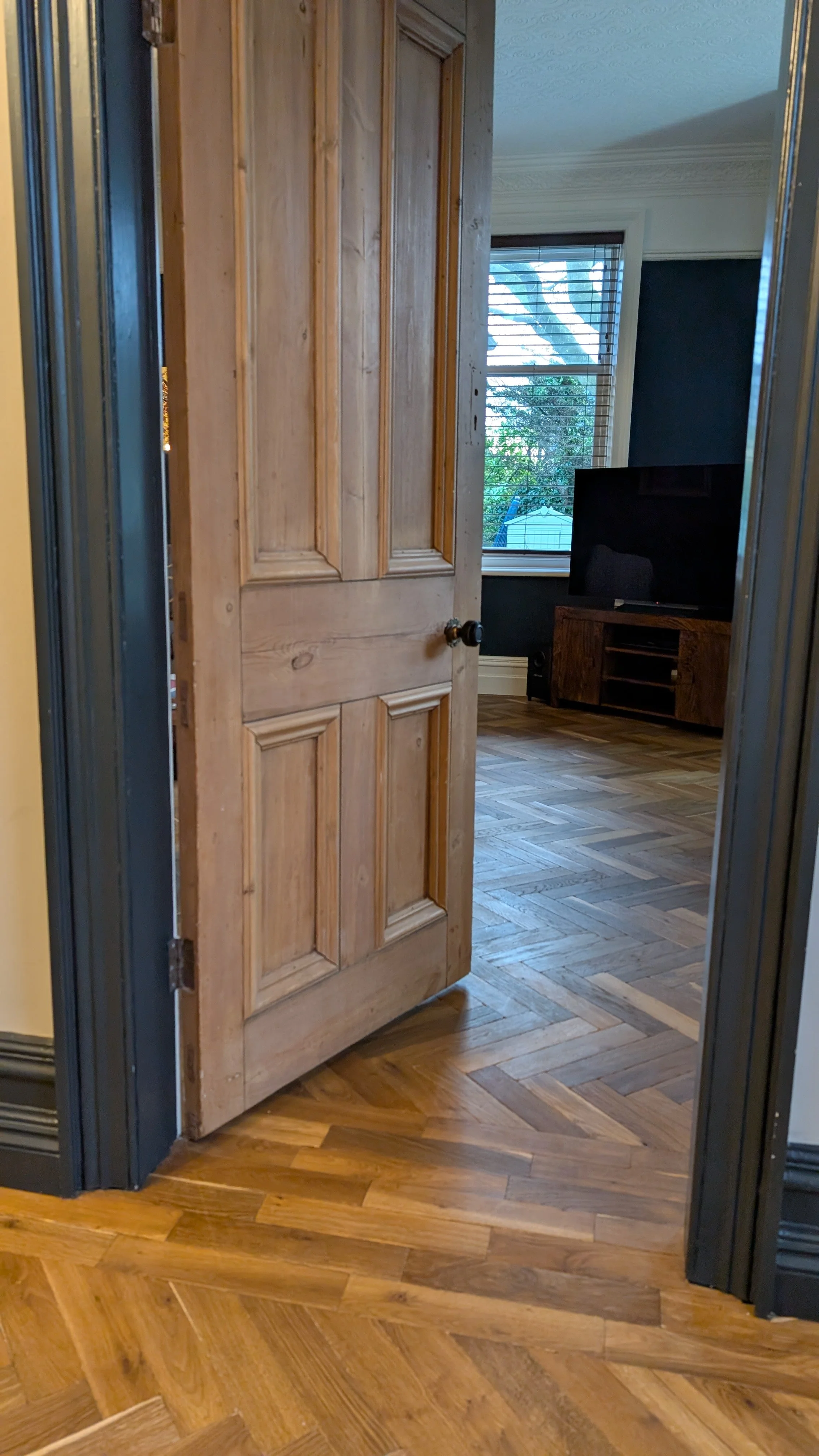 Oak floor border transition between rooms