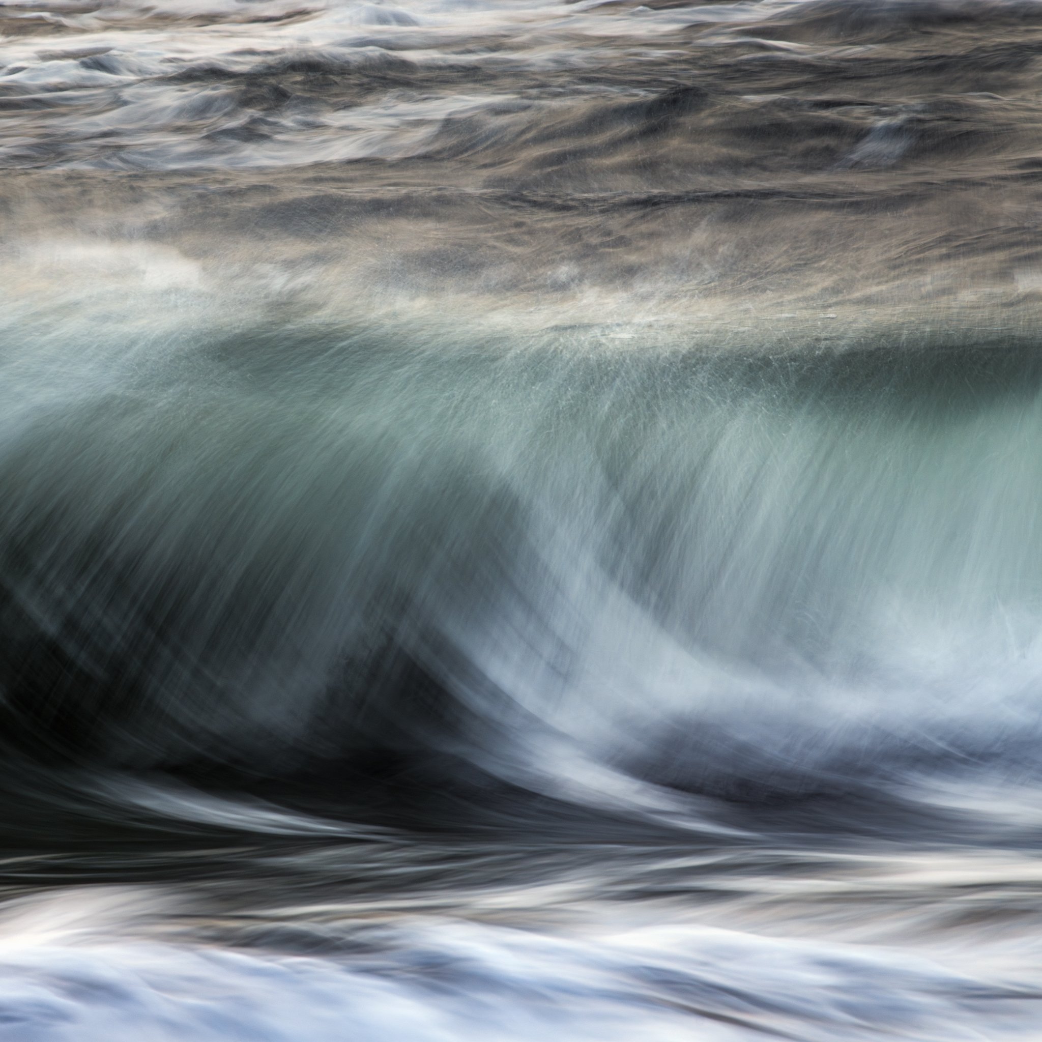 Waves on waves -Iceland 