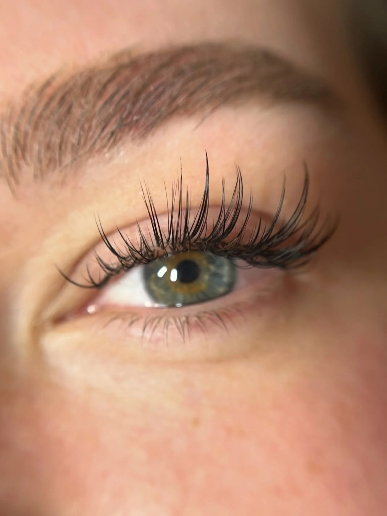 ☁️The lash set of DREAMS!☁️

These are the kind of sets that make me fall in love with lashing all over again 😝🌹

Full set of lash extensions 
2.5 hours
For prices and other details, head to my link in bio 💫
-
#southeastlondonlashes #deptfordlashe