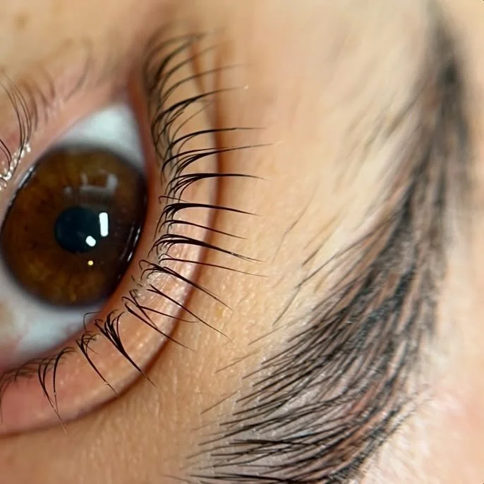 The best low maintenance beauty treatment for the cleanest, most natural look! 🫧 

Especially if you have naturally long lashes!