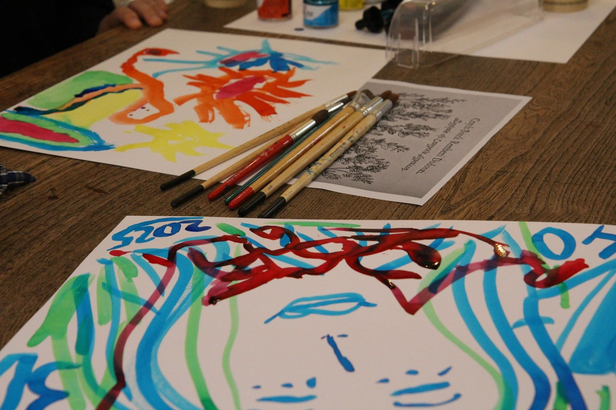 Kom tijdens de herfstvakantie speuren en kleuren in het #guislainmuseum!

𝓢𝓹𝓮𝓾𝓻𝓽𝓸𝓬𝓱𝓽 🕵
Ga op ontdekking in de tentoonstelling &lsquo;Ik ben er!?&rsquo;. Snuister rond tussen schilderijen, tekeningen, kijkkasten en maskers. Laat je fantasie