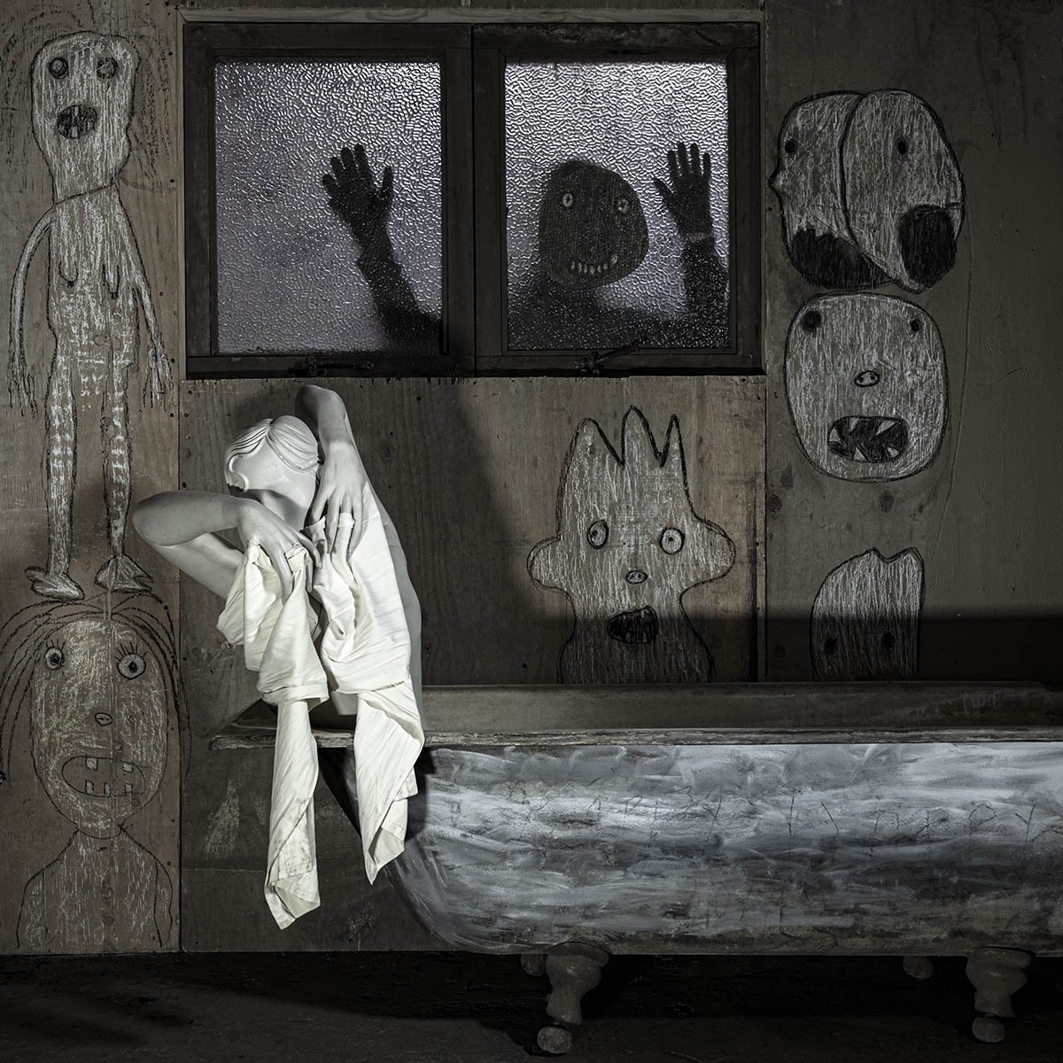 L1320453 Intruder,2020.jpg