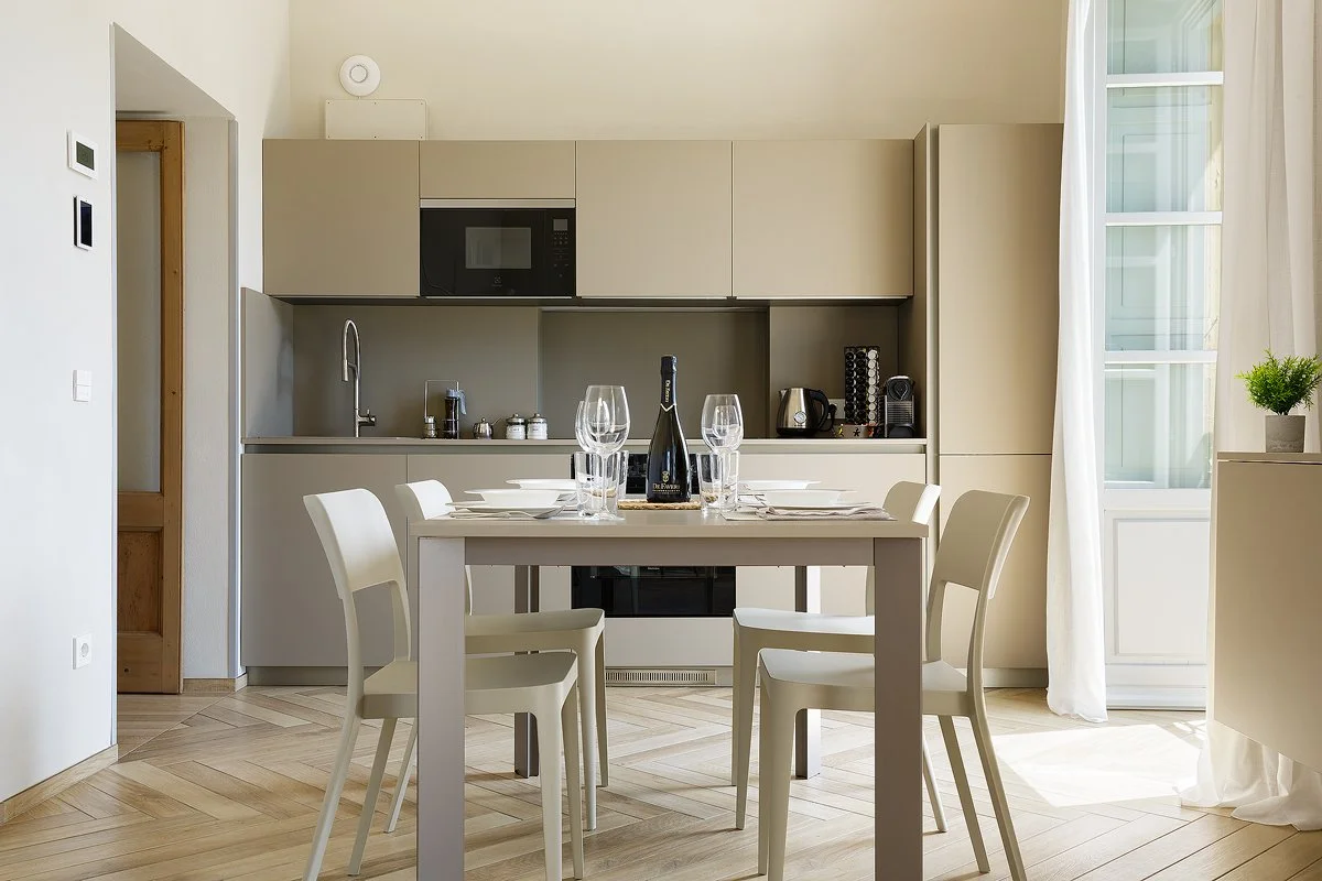 Living room & kitchen