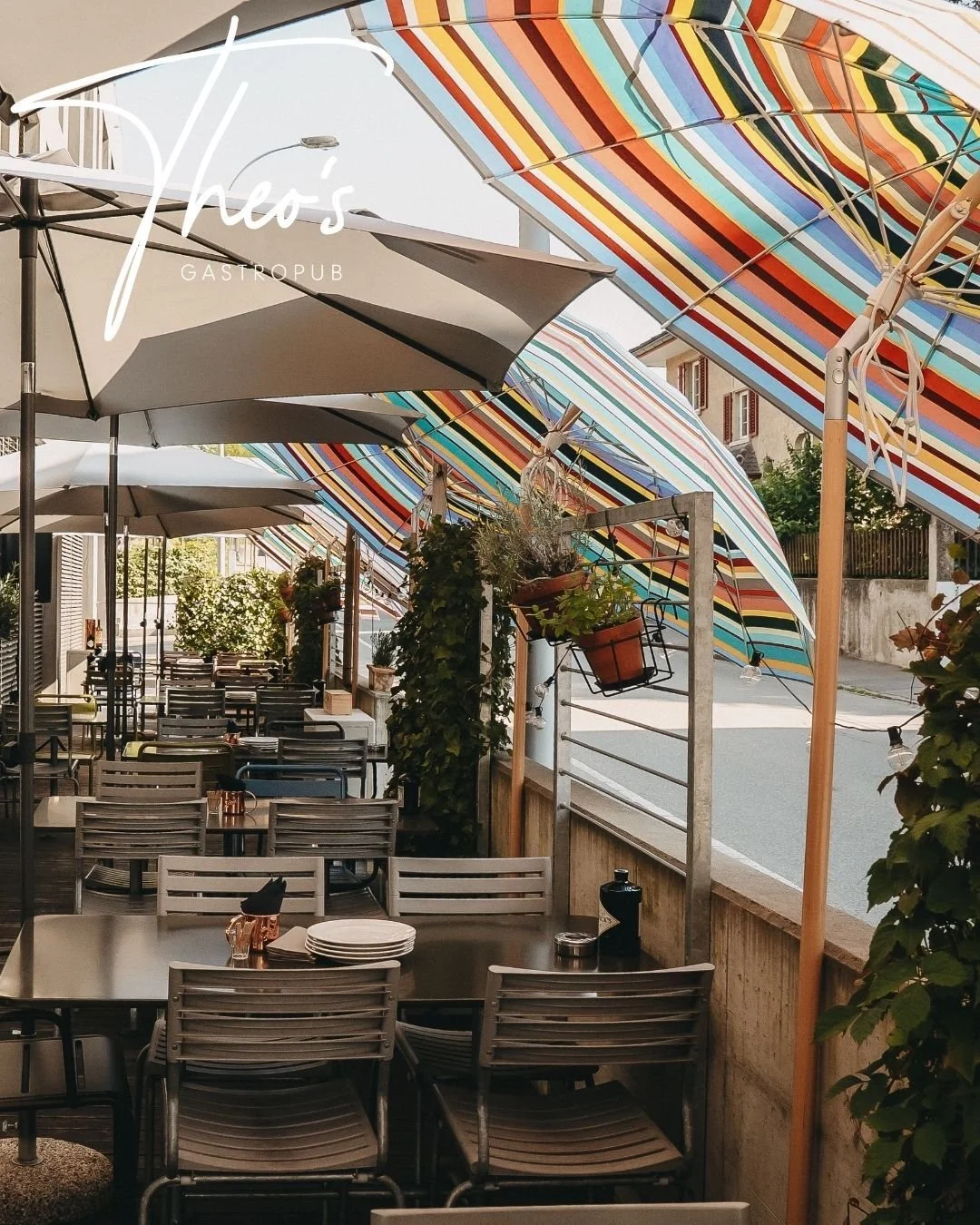 Bald f&uuml;llen wieder lange Sommerabende unsere Terrasse &ndash; mit Genuss, Leidenschaft und all den Momenten, die man am liebsten teilt. 

Die Sonne im Gesicht, ein Glas in der Hand, gute Gespr&auml;che&hellip; und wir mittendrin.
Wir freuen uns 