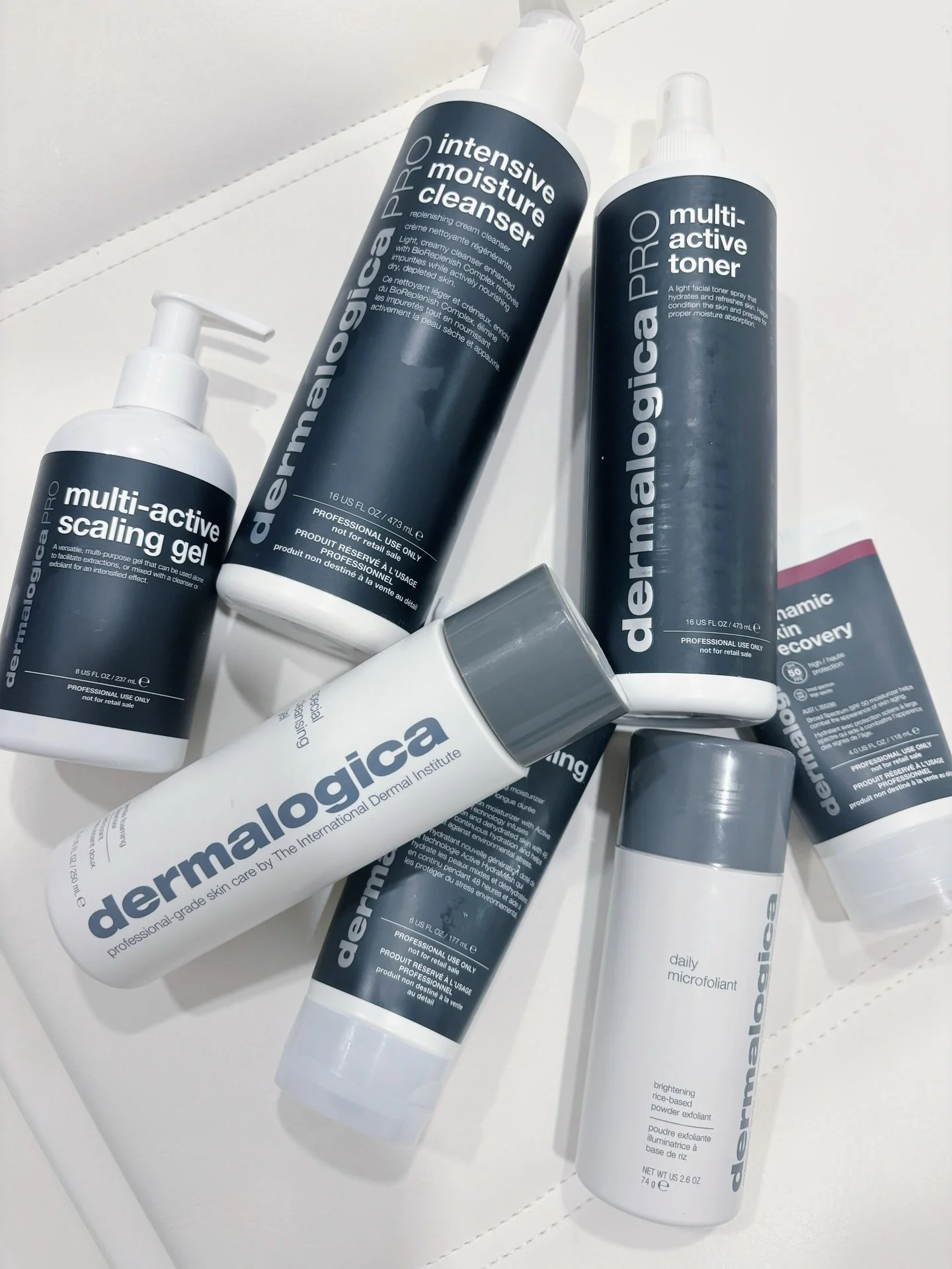 We use @dermalogica products to give your skin the ultimate care it deserves 💙 Experience the difference of professional skincare with us!