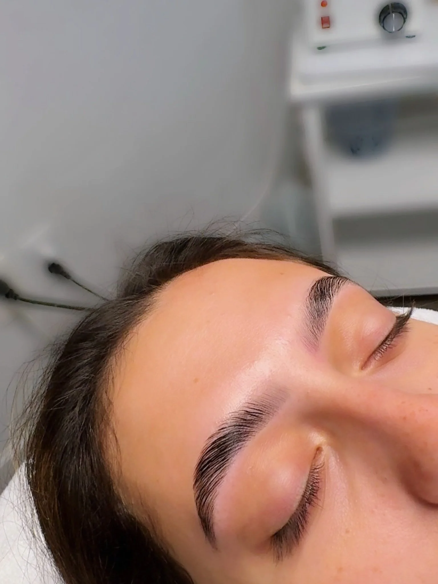 Book with @skincarewithmadi_ &amp; get perfect brows 💙