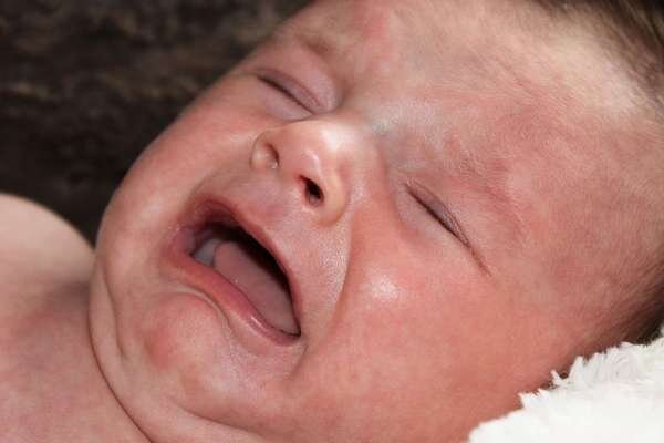 Les coliques du nourrisson, comment les soulager ? — Ostéopathe
