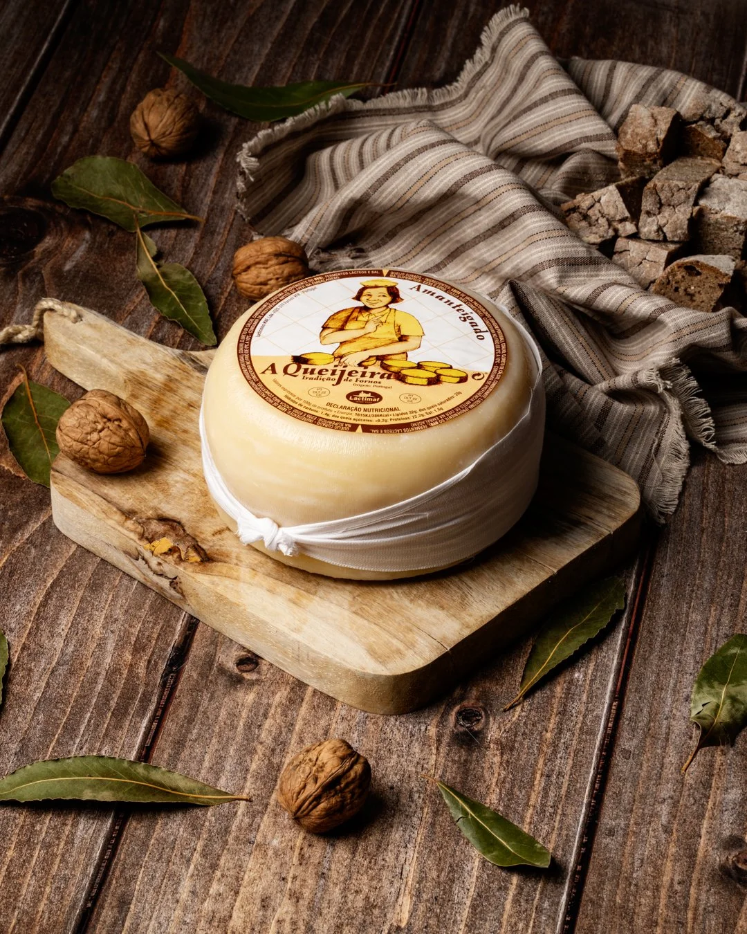 H&aacute; coisas que n&atilde;o mudam e nem precisam. 🧀

A Queijeira Amanteigado &eacute; o reflexo do tempo, do saber fazer e da verdadeira tradi&ccedil;&atilde;o &agrave; mesa. Um queijo curado, de textura suave e sabor delicado, feito para ser pa