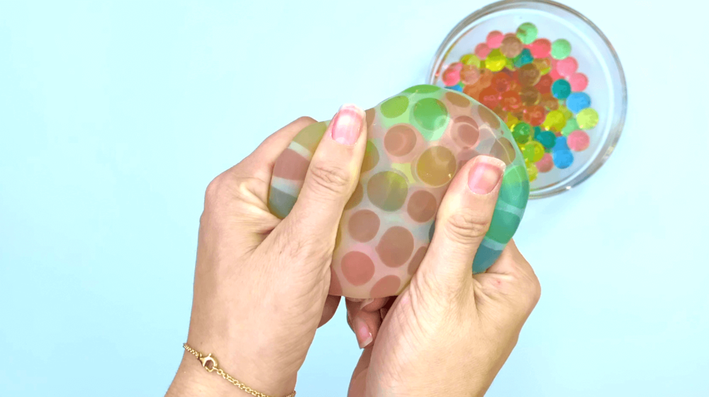 DIY GIANT ORBEEZ STRESS BALL TESTED!!
