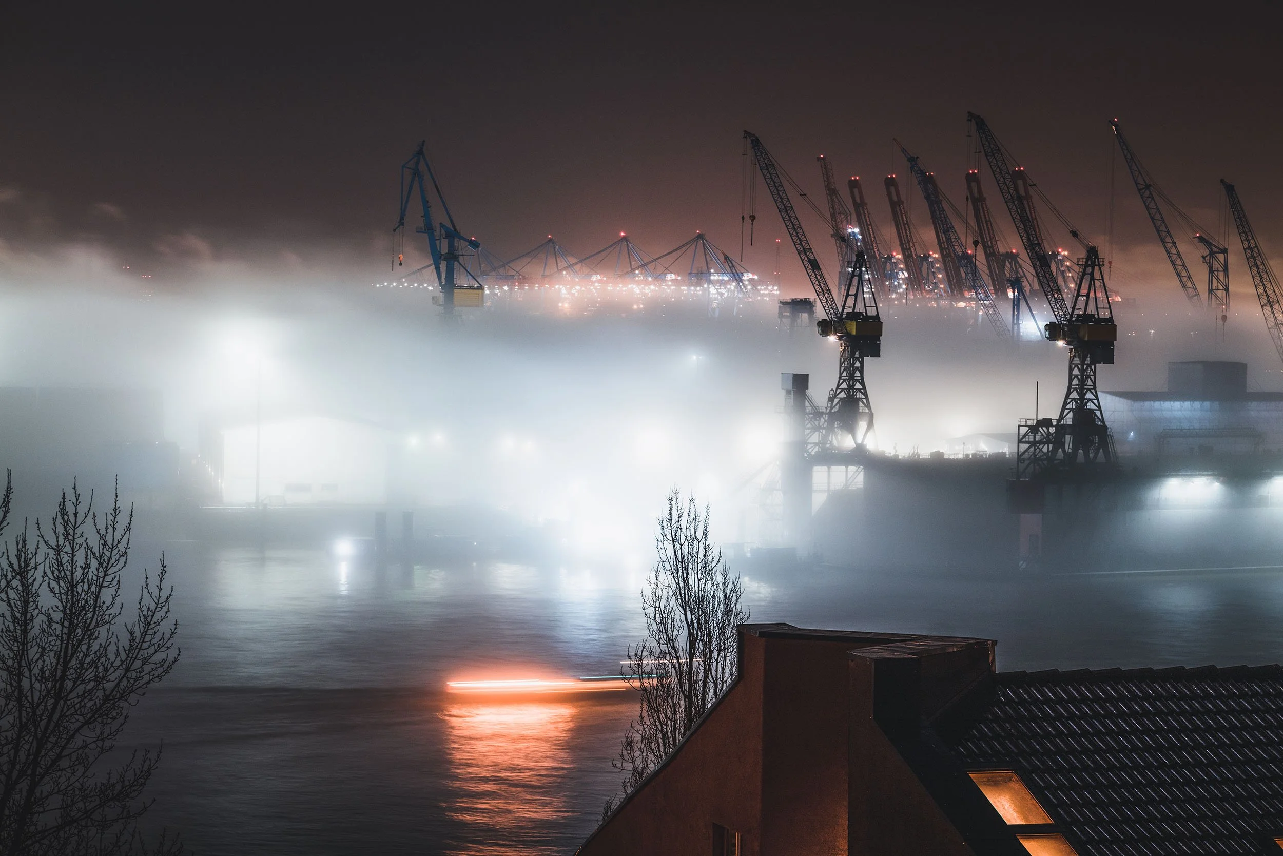 NEBEL IM HAFEN
