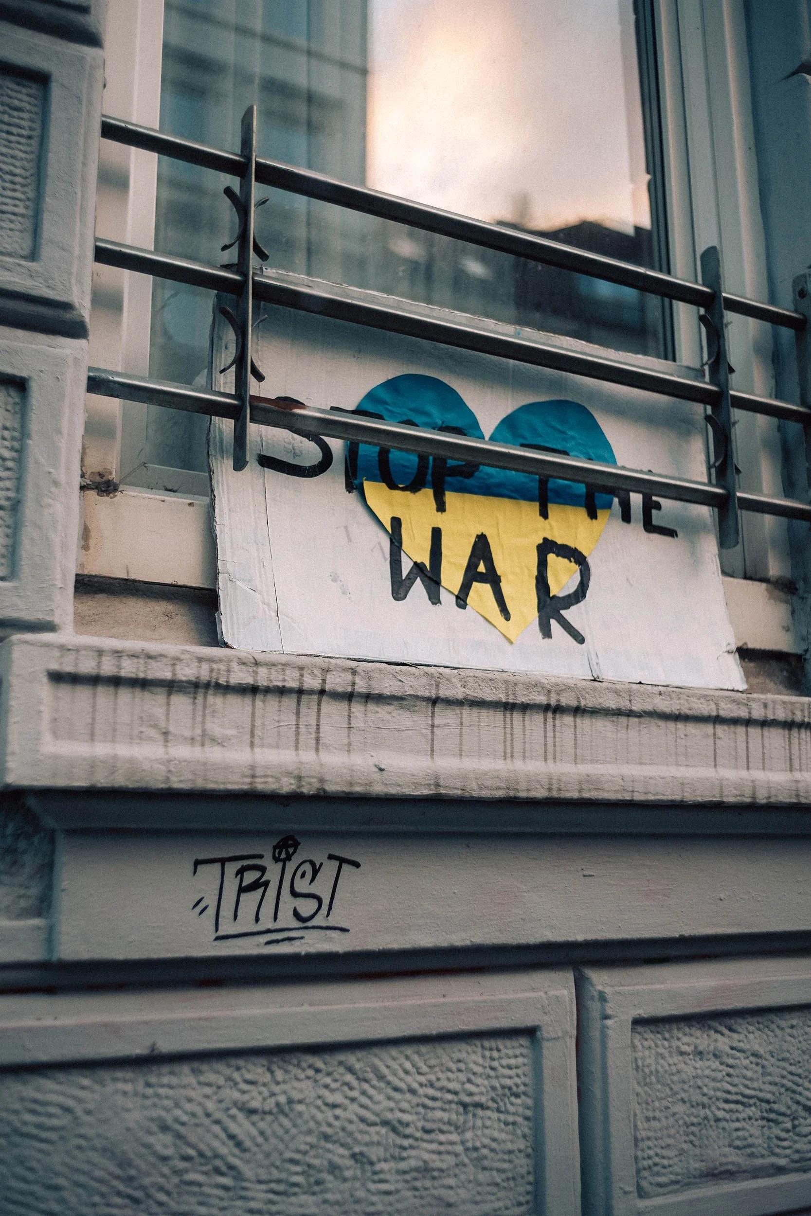 STOP!