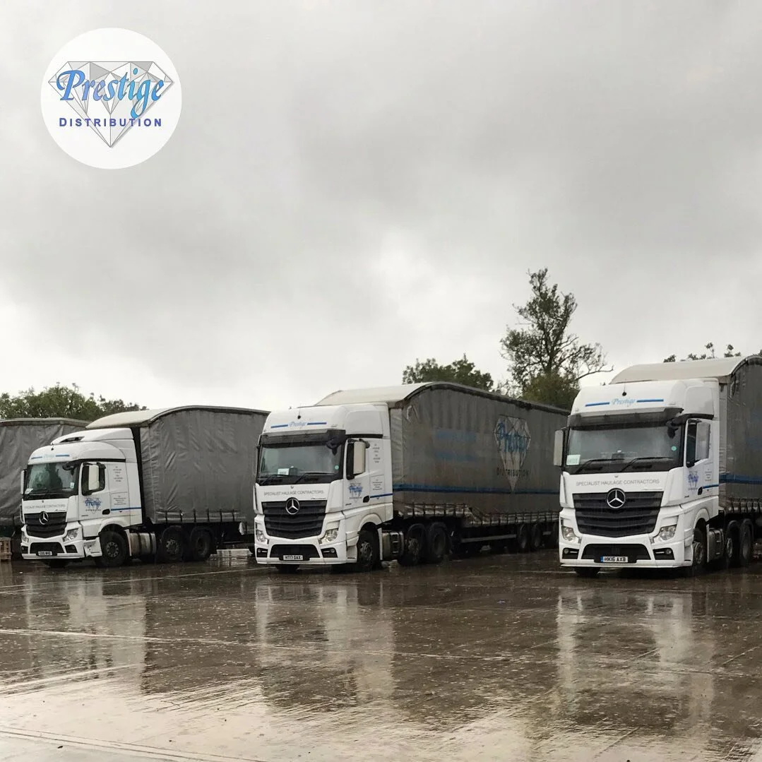 The 3 Musketeers 🚛🚛🚛

Caught them resting up on a very soggy saturday morning! 🌧

Things are looking much brighter ☀️ here this morning &hellip; Happy Monday Everyone💙💎

#prestige #distribution #monday #britishweather #logistics #sussex