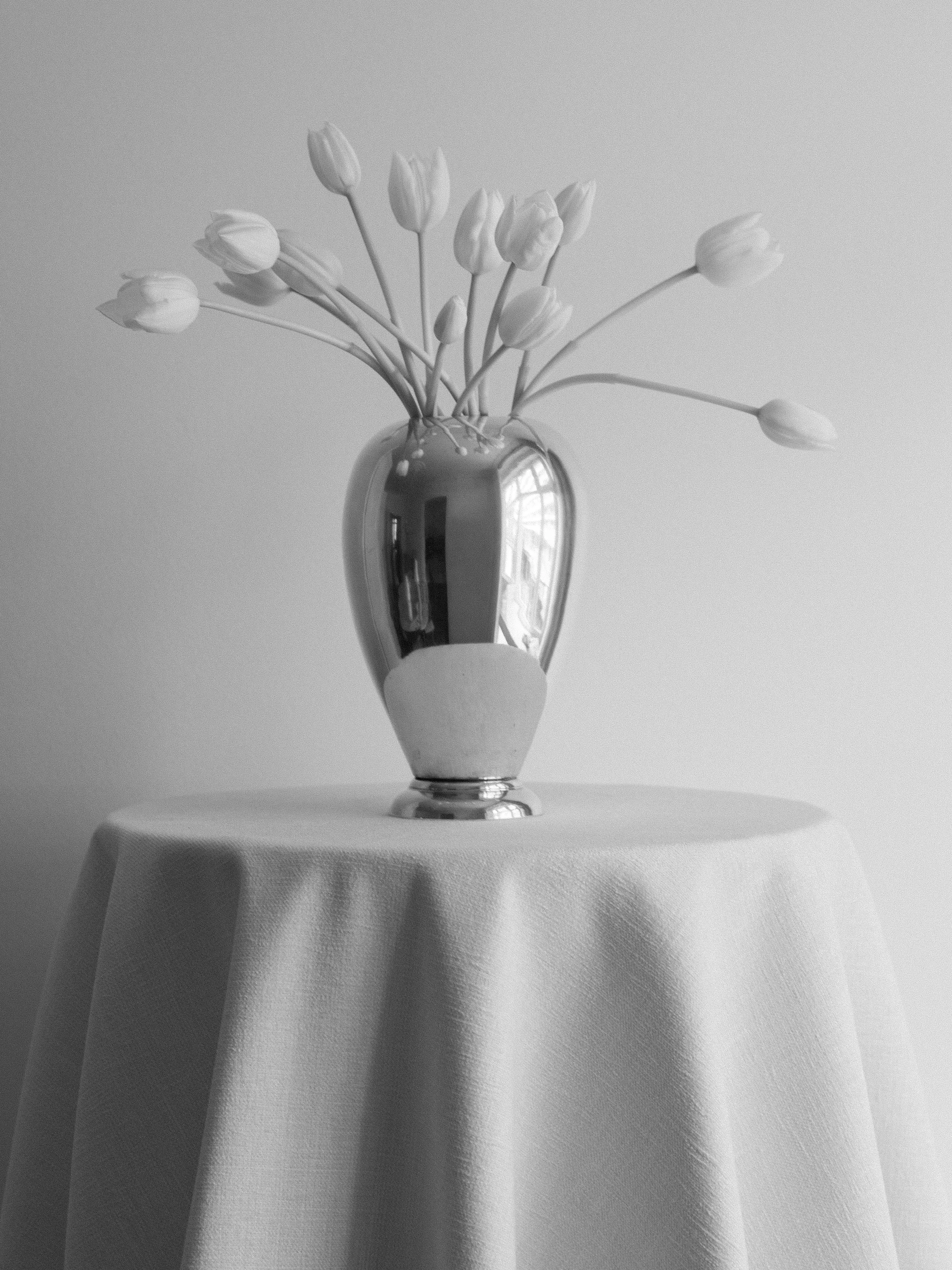 vilver-vase-spring.jpg
