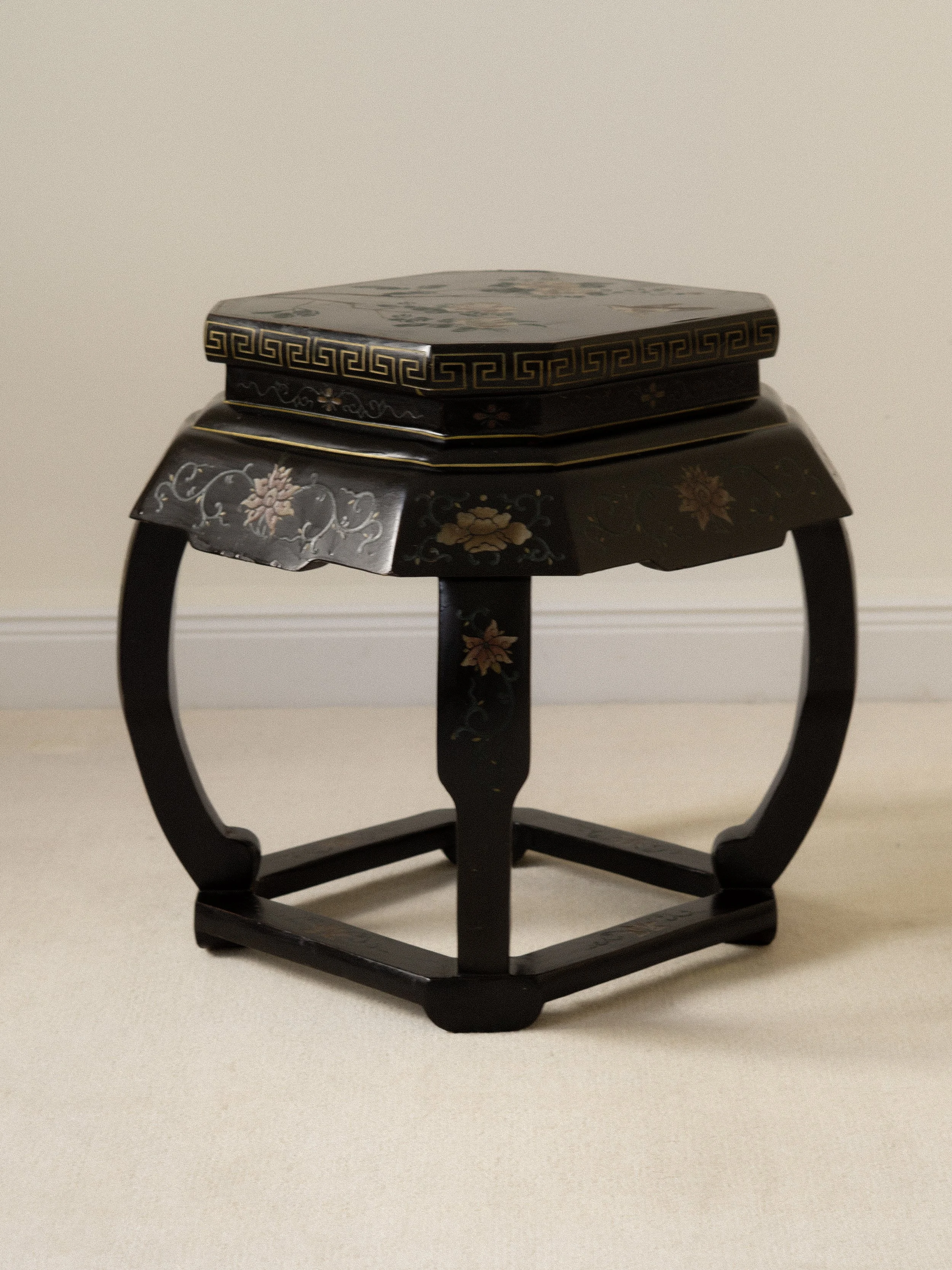 lac-stool-table-antique.jpg