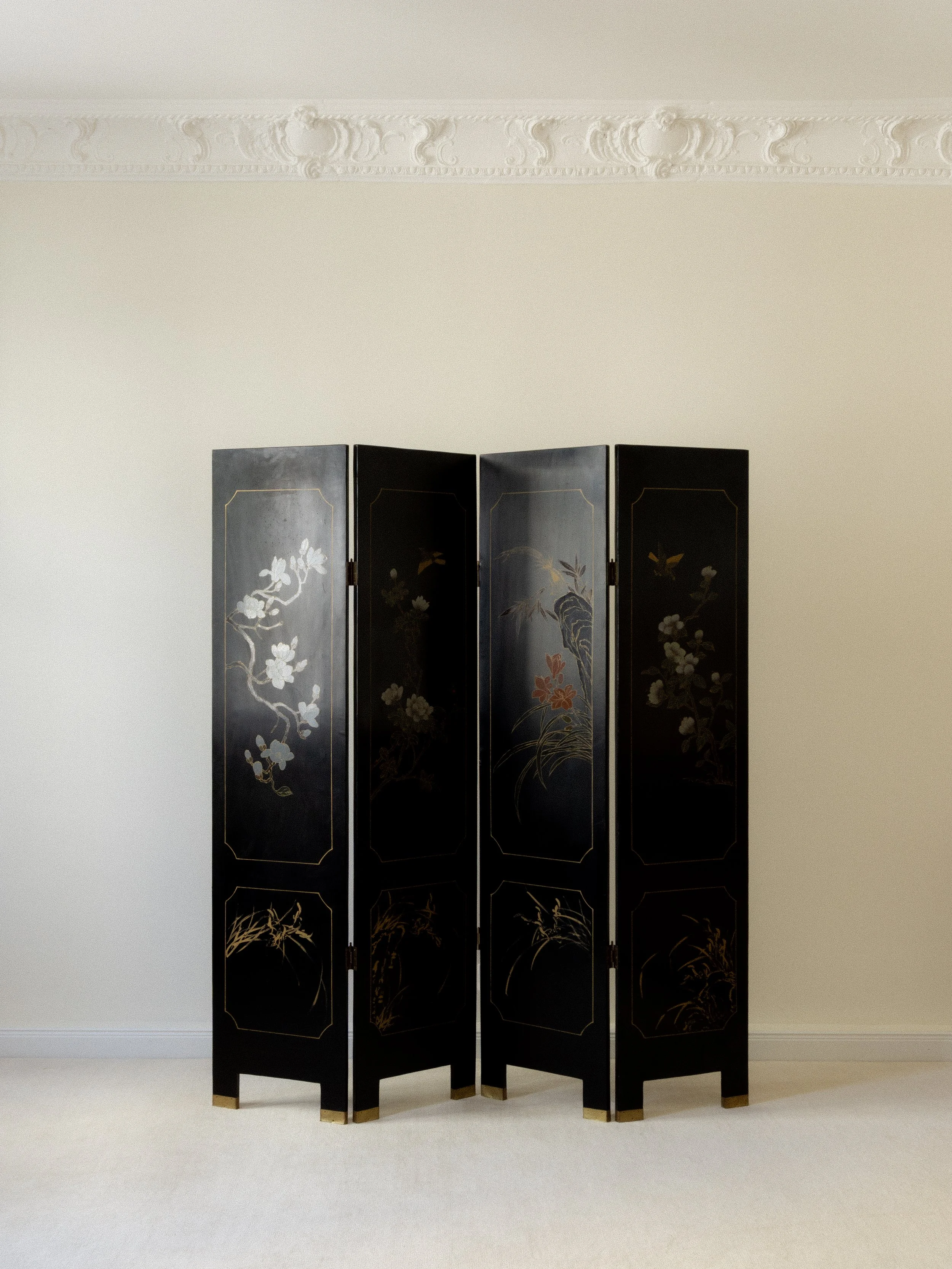 folding-new-screen-black-mother-of-pearl-4.jpg