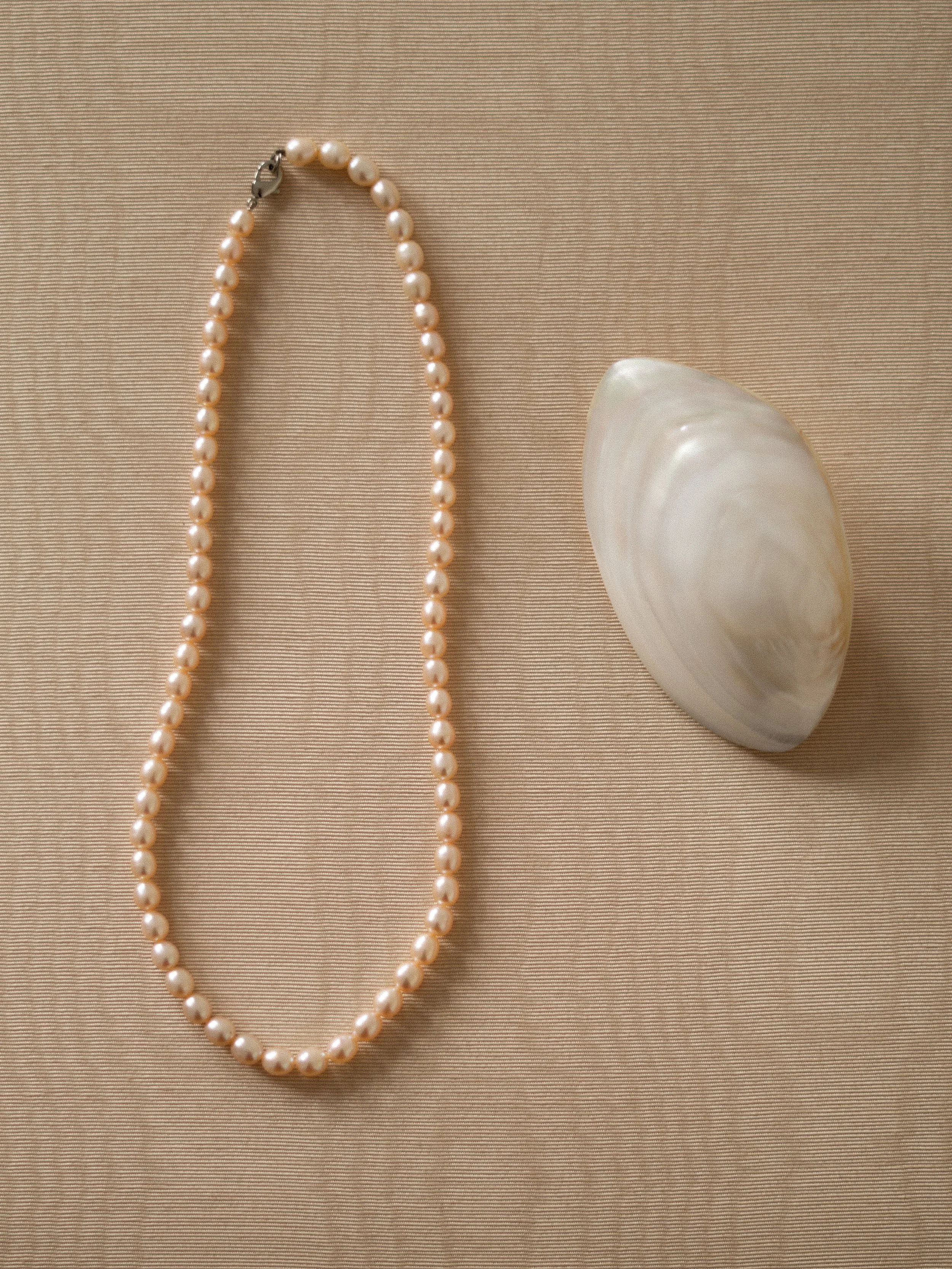 pink-pearl-neck-shell.jpg