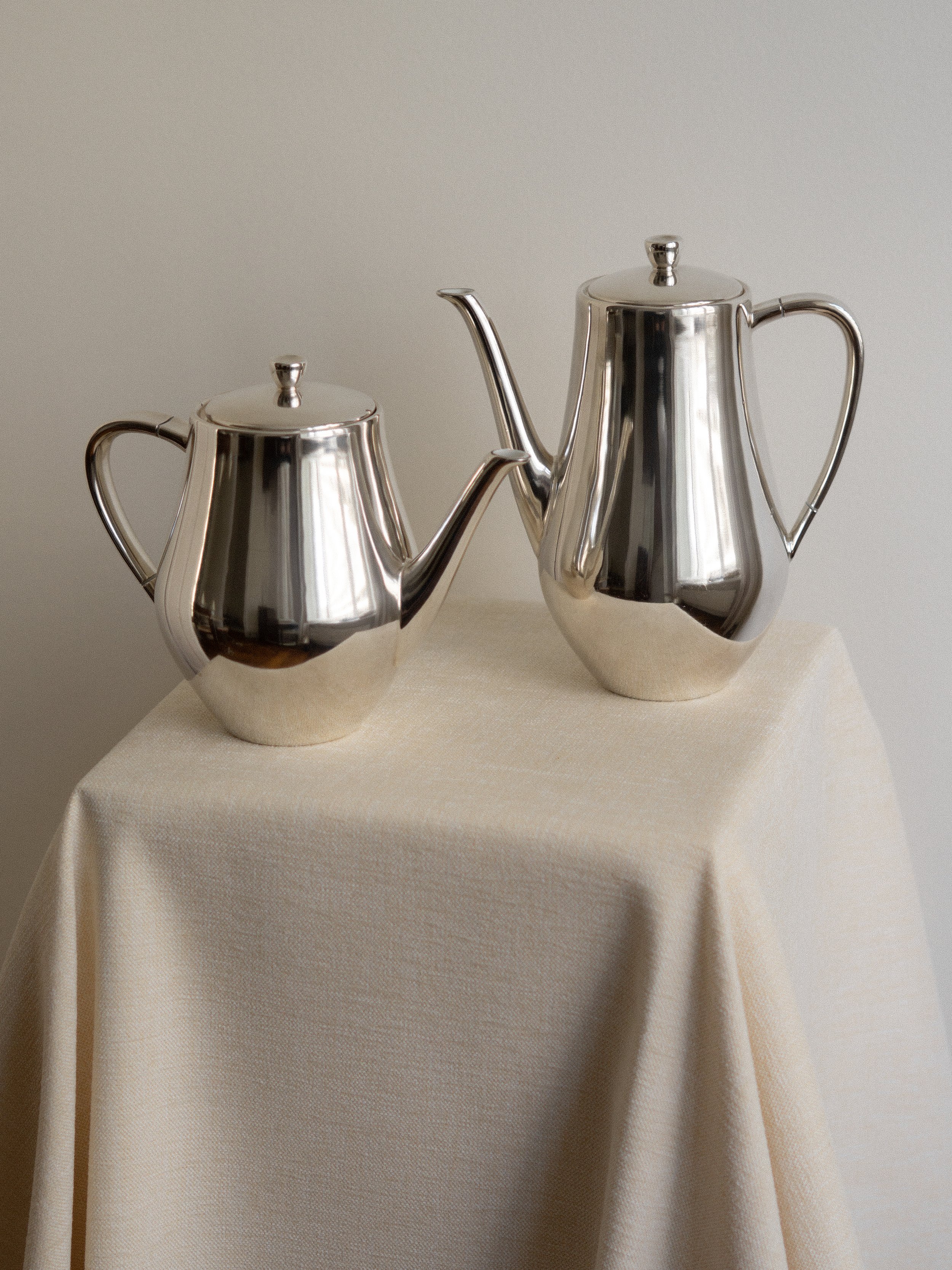 teapots-silver.jpg