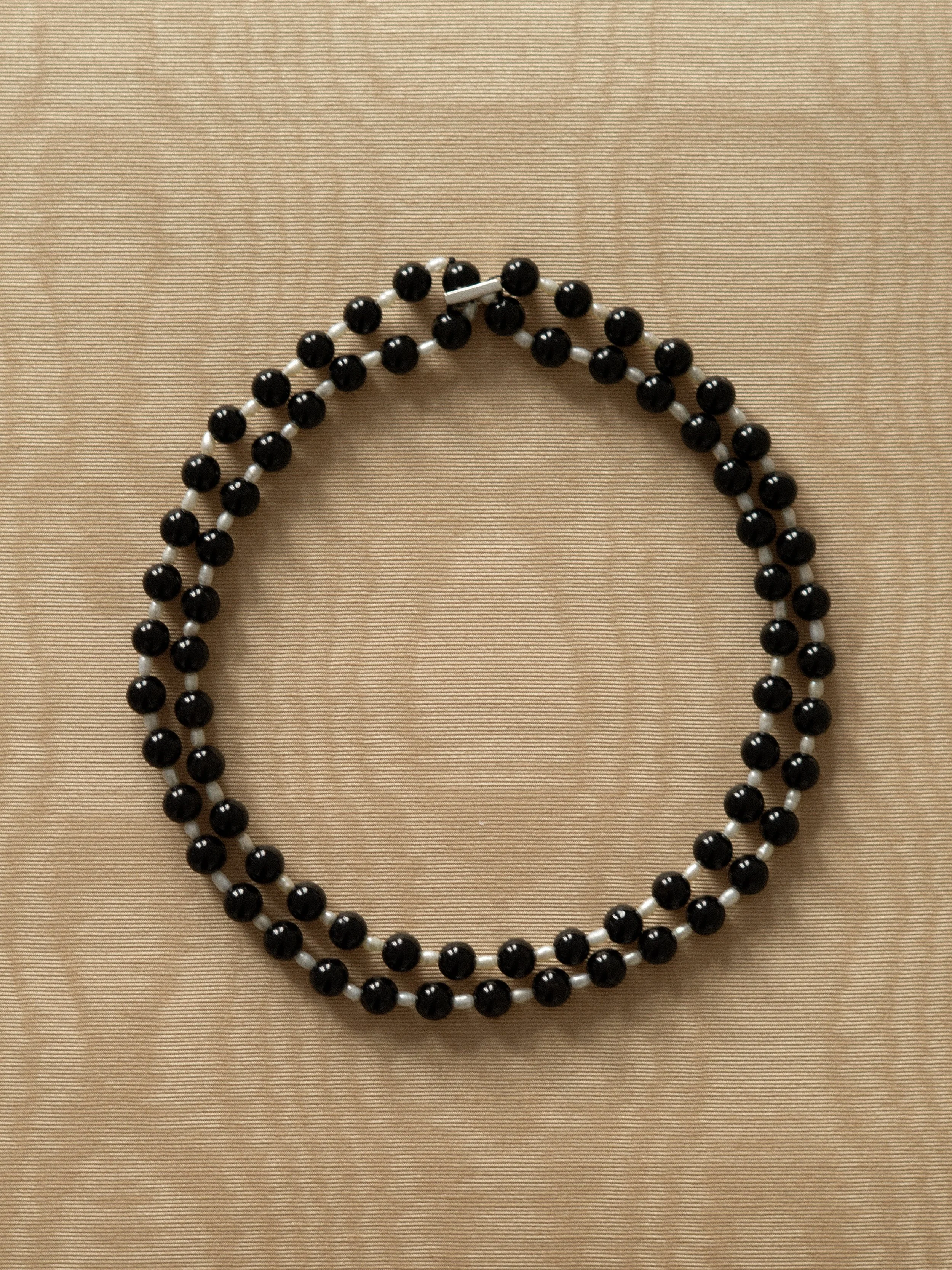 necklace-onyx-pearl.jpg