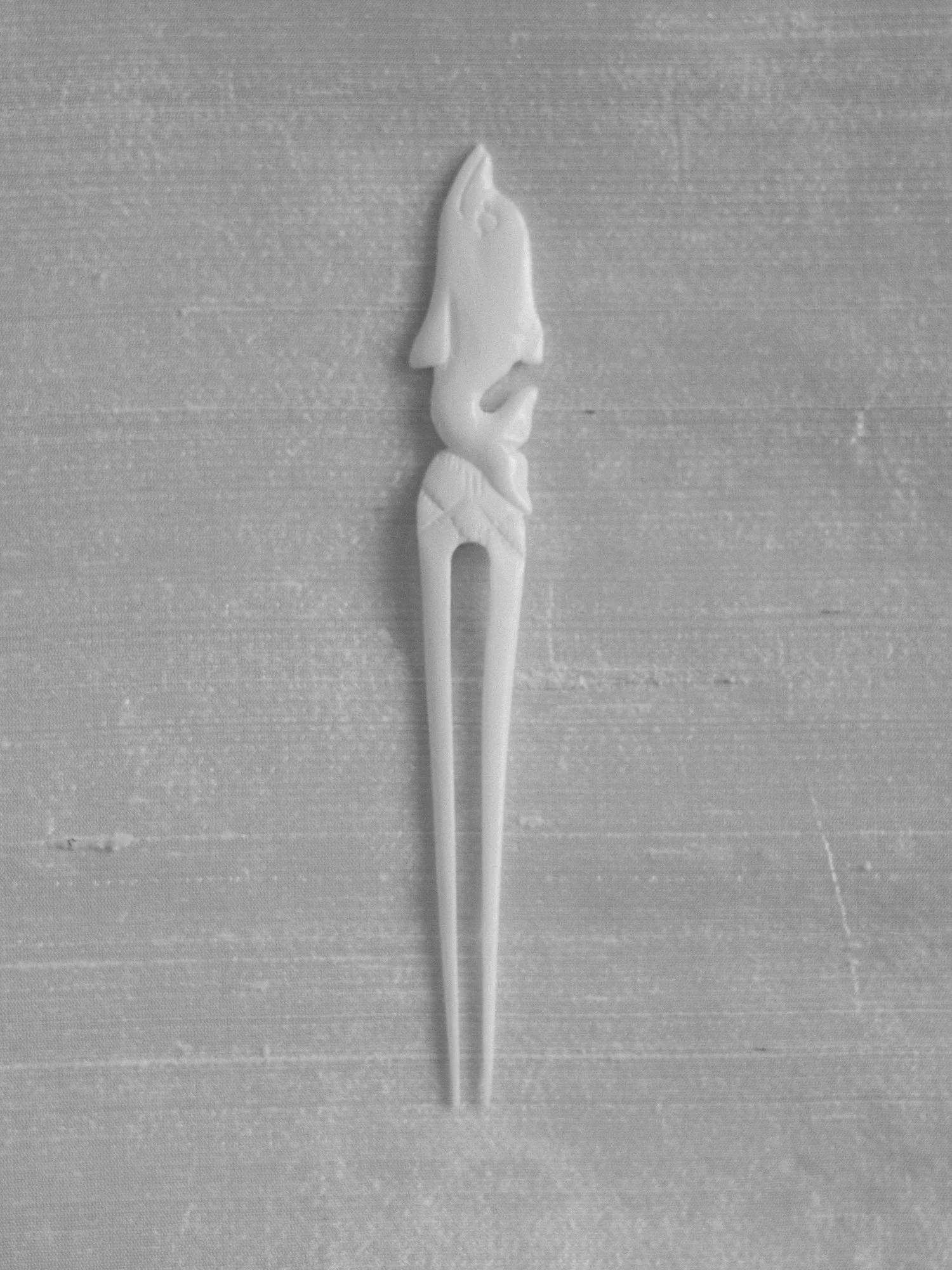 dolphin hair pin-9.jpg
