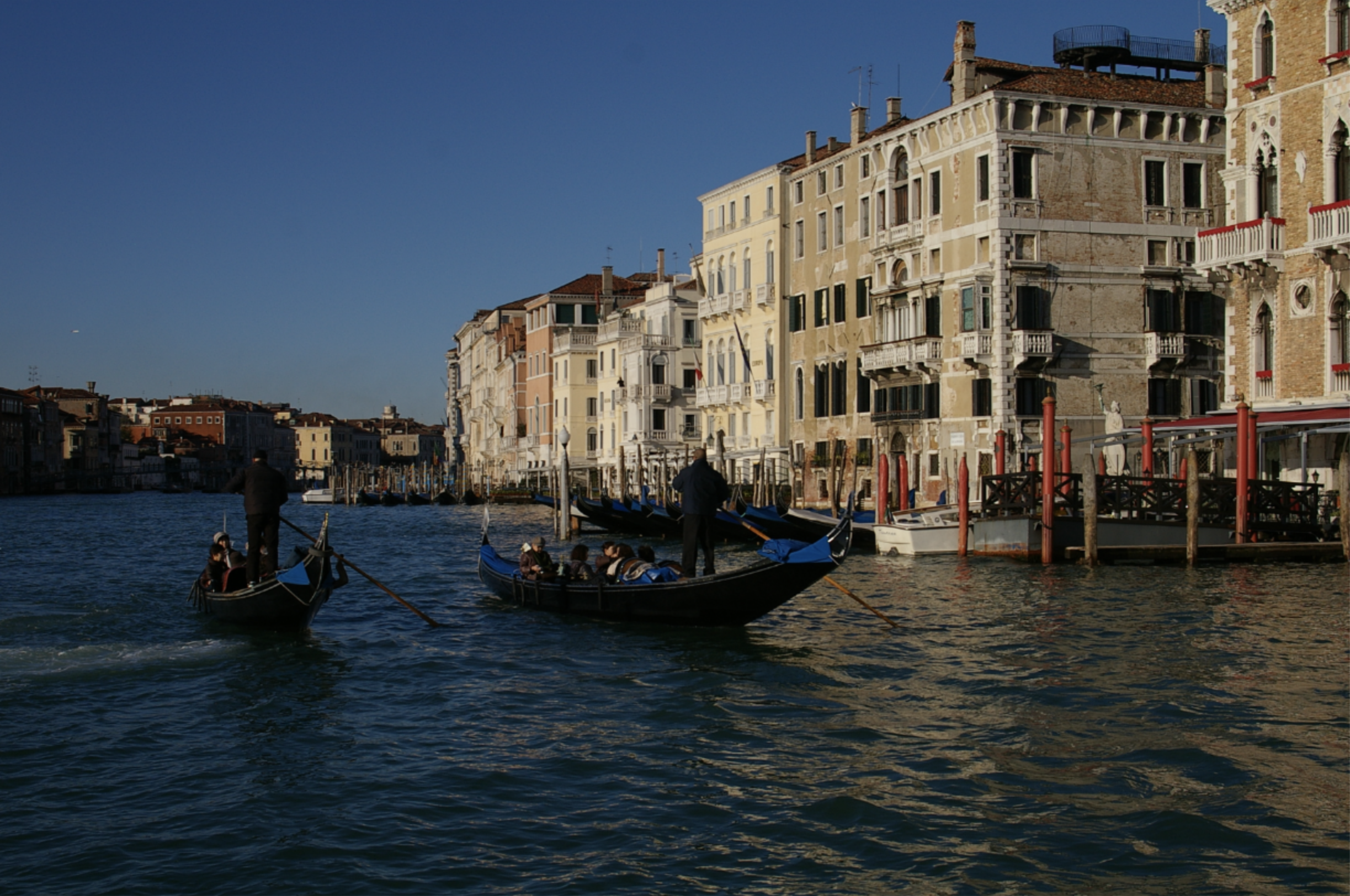 The Photo Art of 'Venezia e Napoli' 5.png