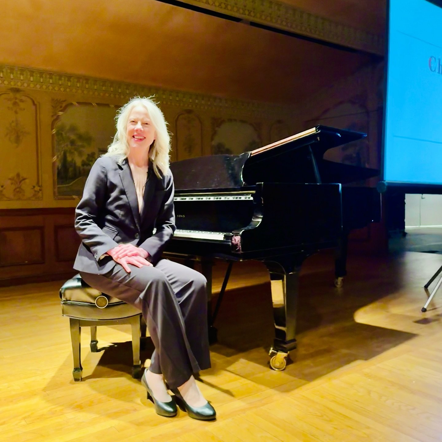 So much fun presenting the Preview Lecture for The Cleveland Orchestra, Petr Popelka, and Yuja Wang last night with a fun crowd and a full house.