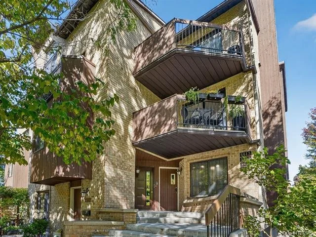 5619 Place De Jumonville
Montréal, Rosemont / La Petite-Patrie (2025)